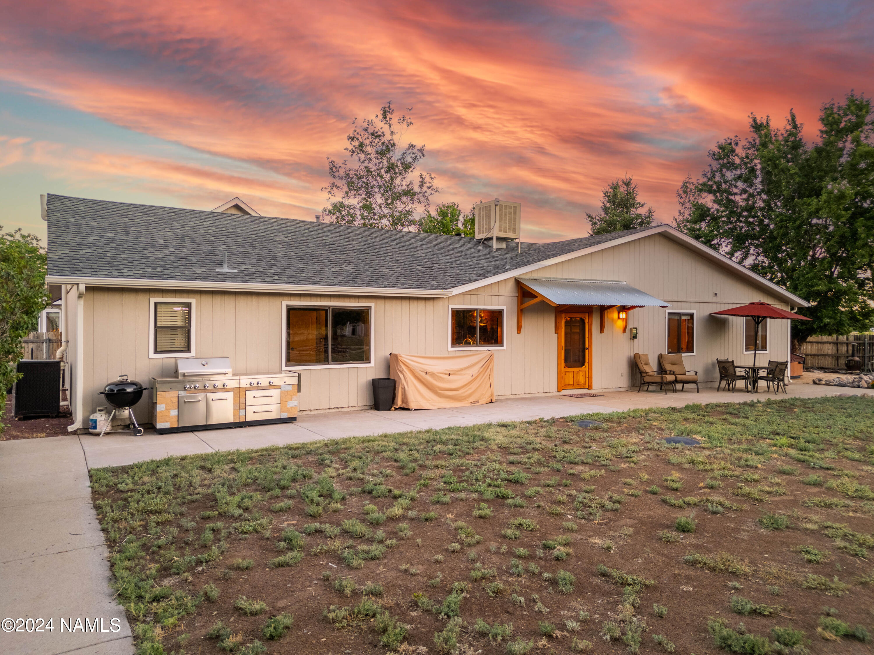 9690 Legacy Lane