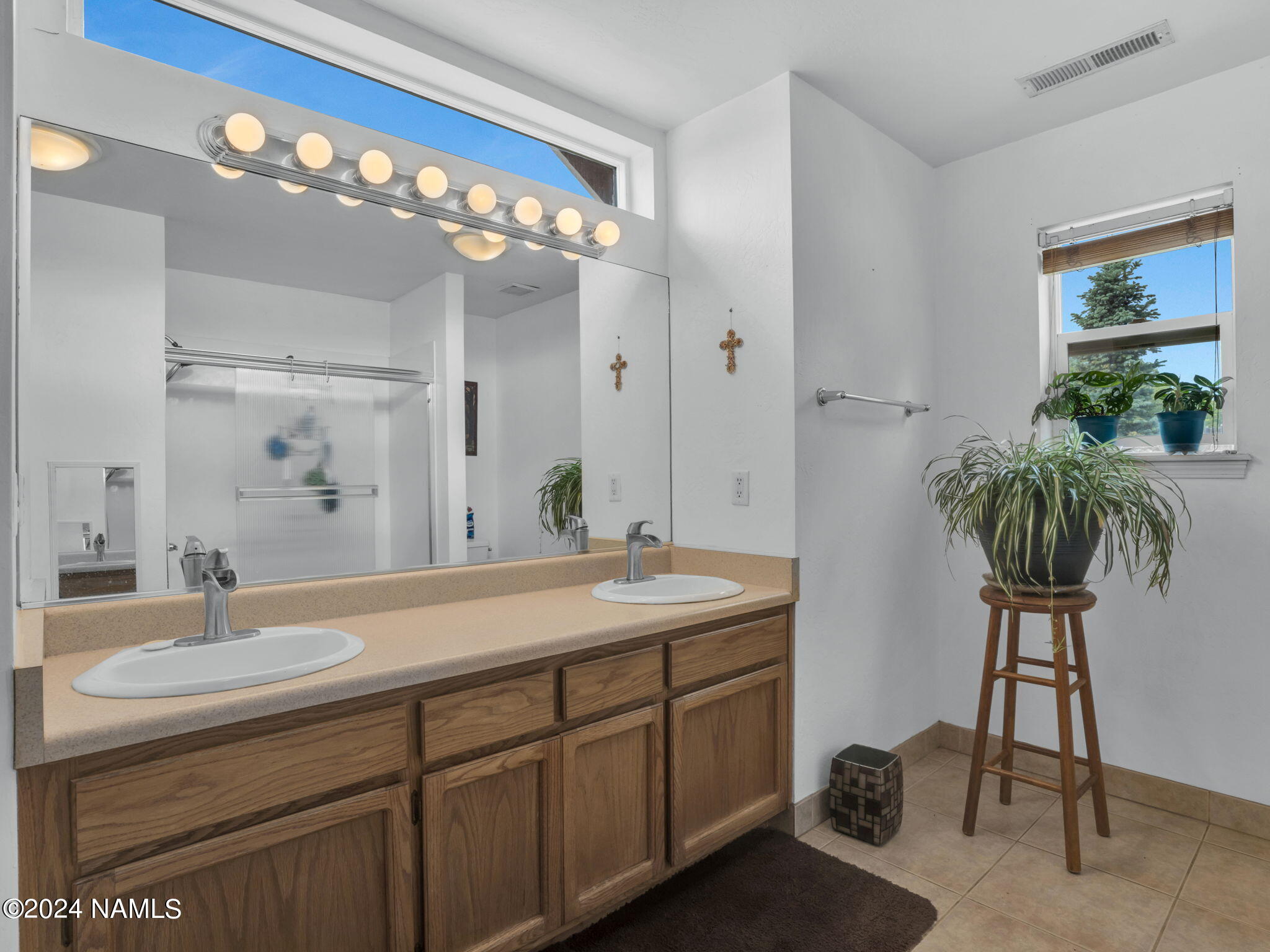 5750 E Tyson Trail