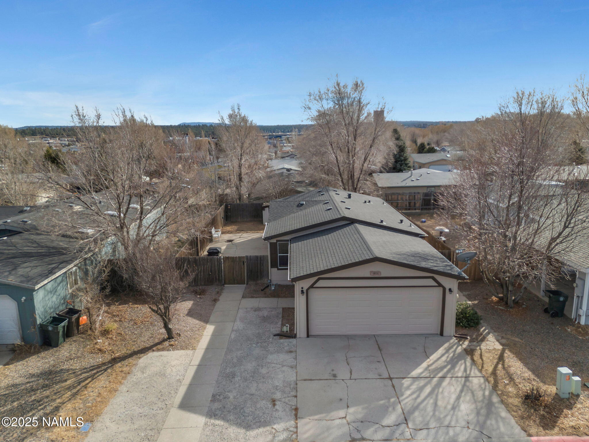 4821 E Lowell Drive