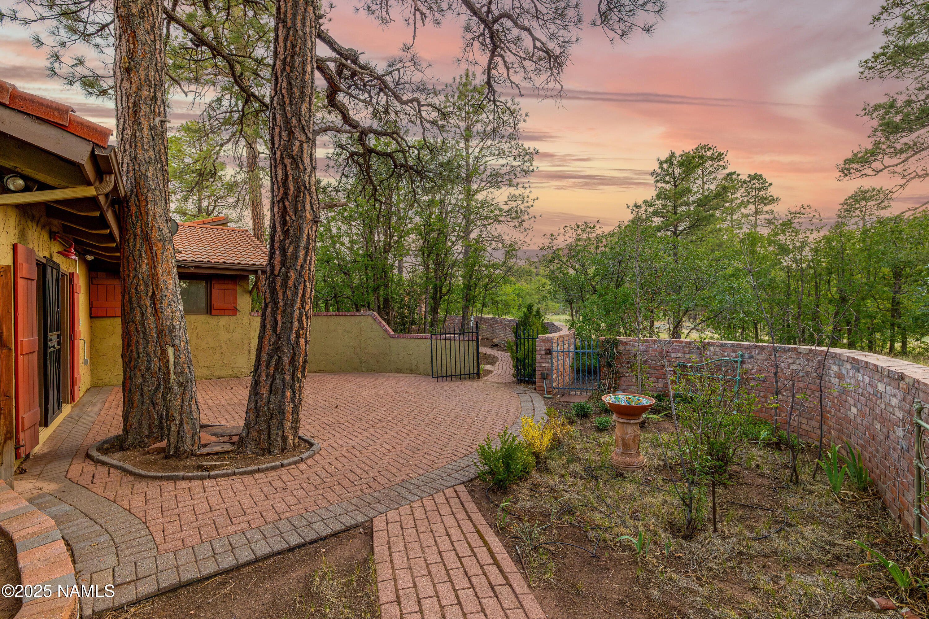 5300 E Lindsey Road