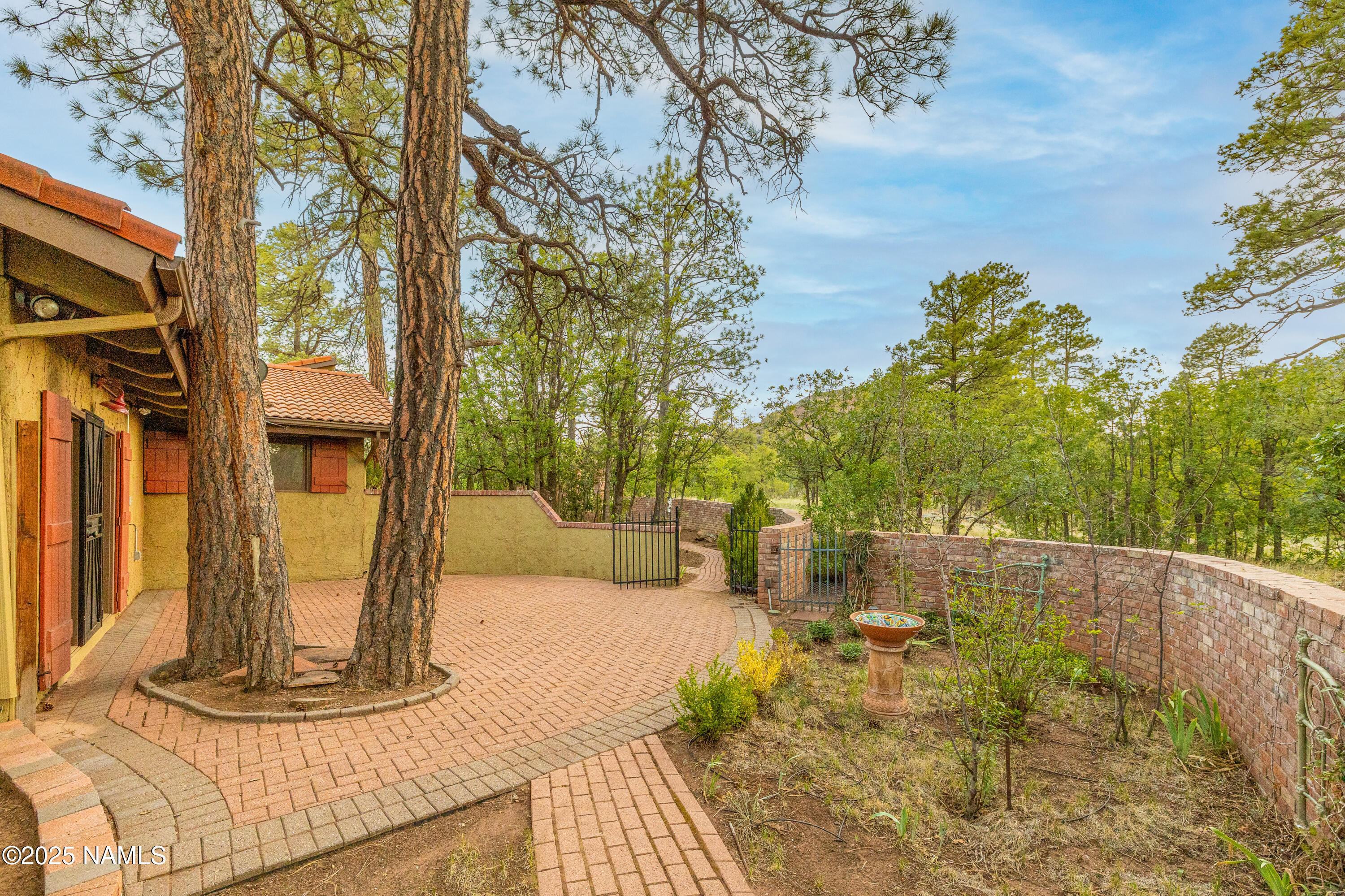 5300 E Lindsey Road