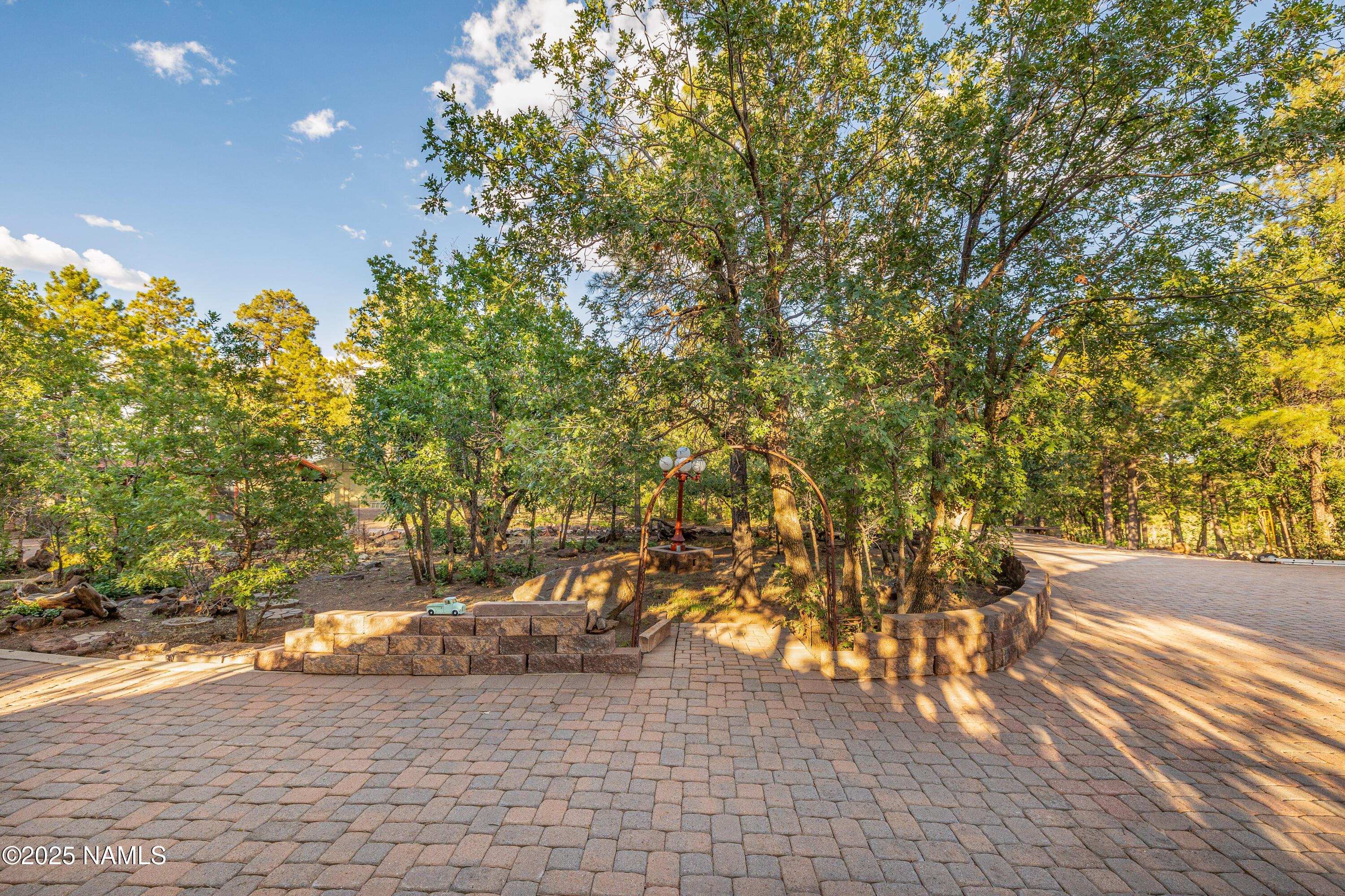 5300 E Lindsey Road