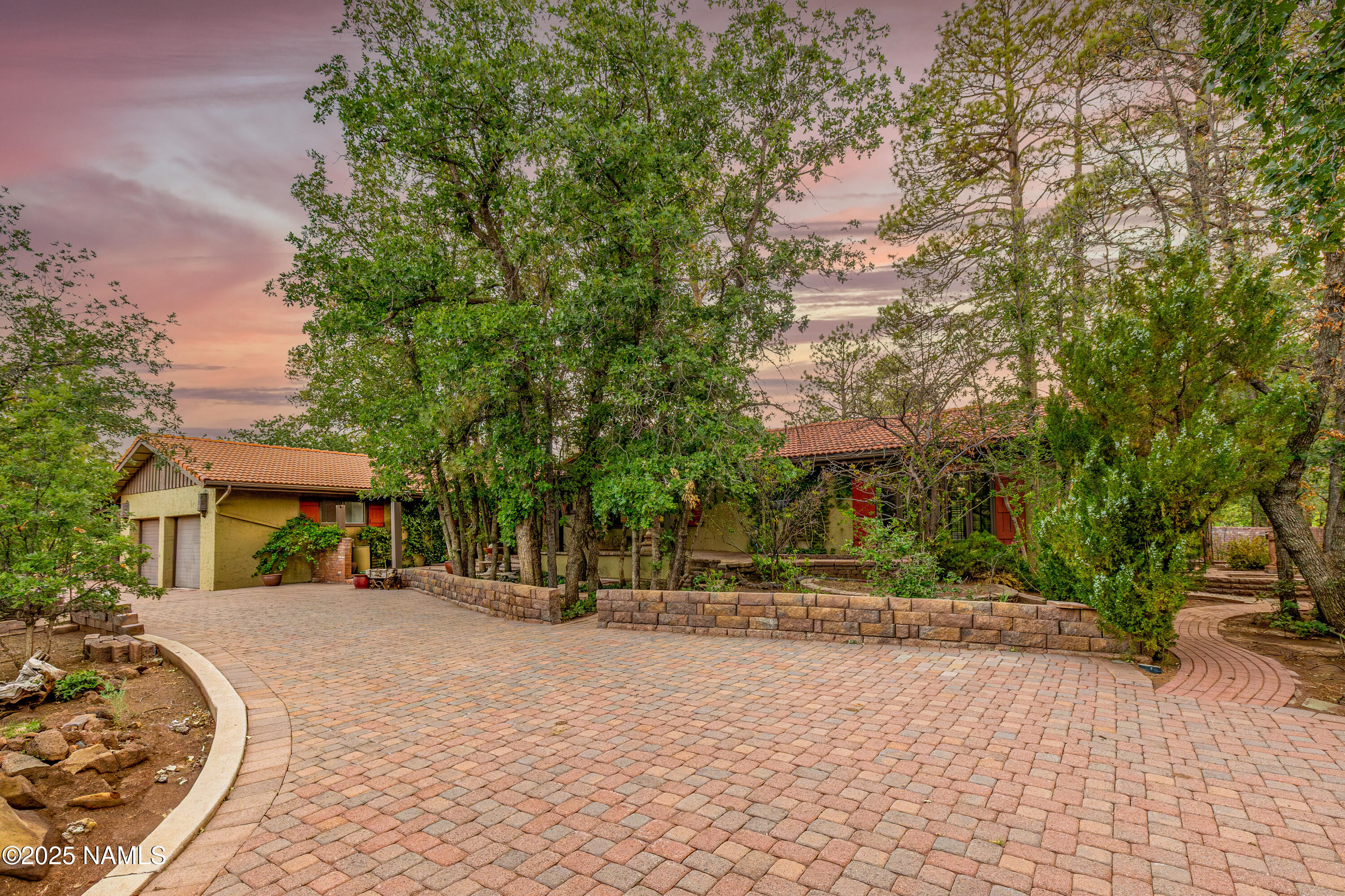 5300 E Lindsey Road