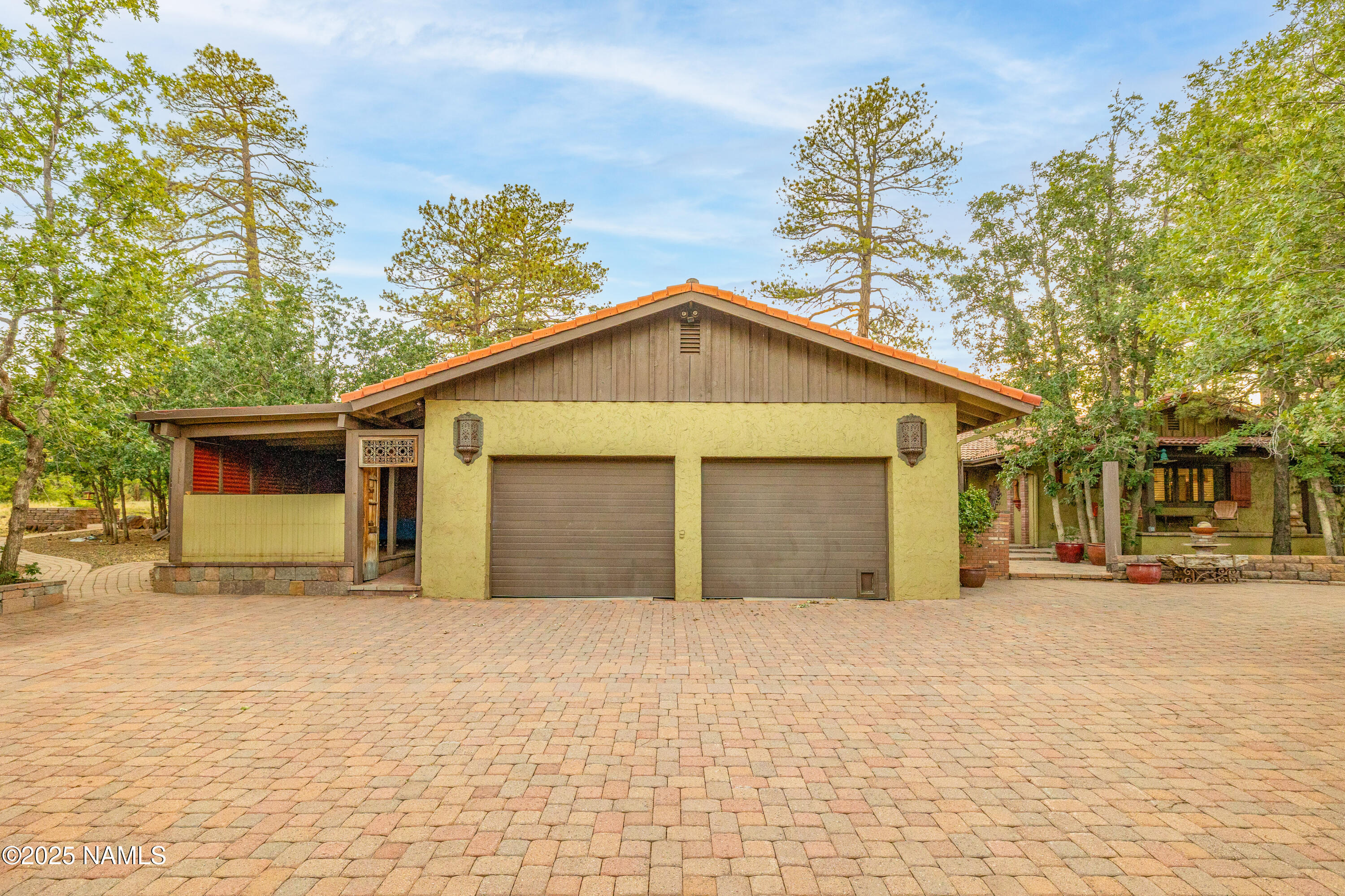 5300 E Lindsey Road