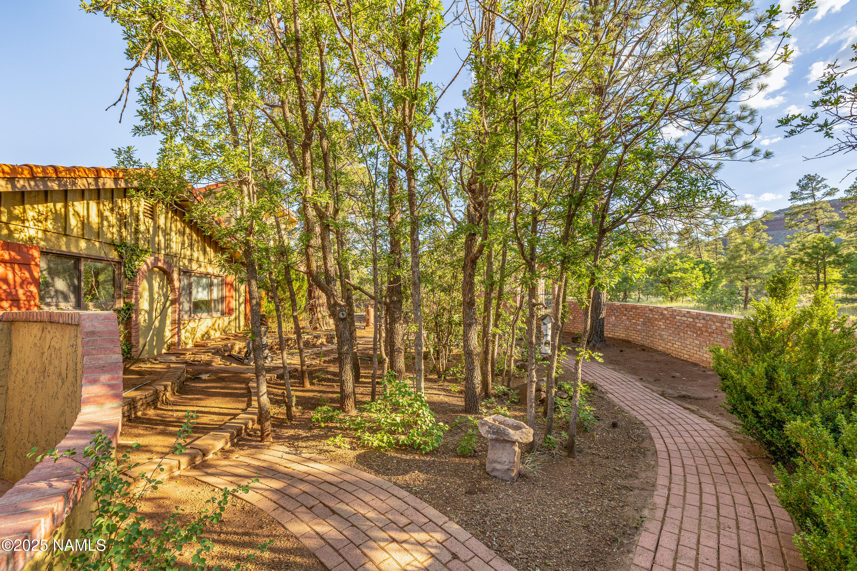 5300 E Lindsey Road