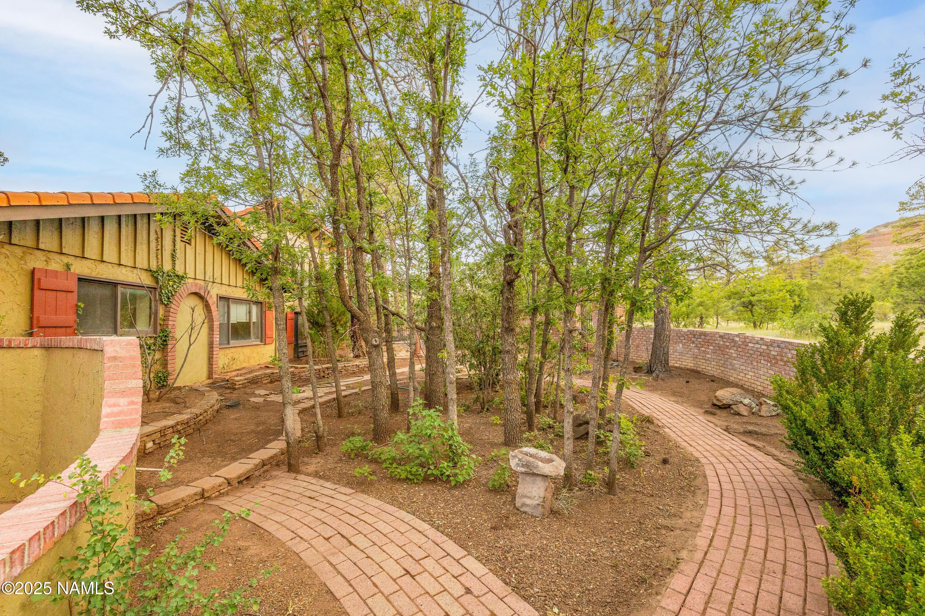 5300 E Lindsey Road