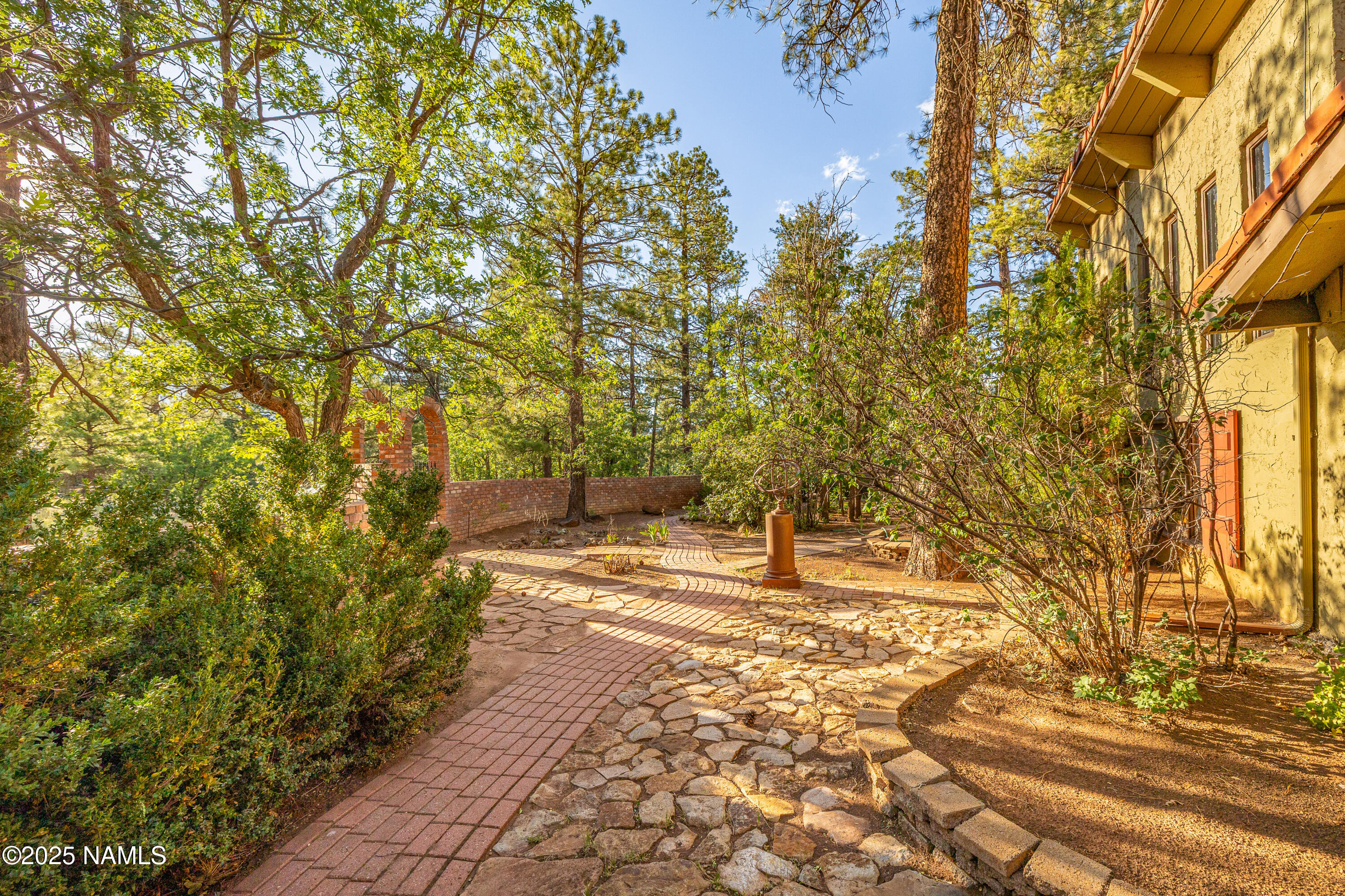 5300 E Lindsey Road