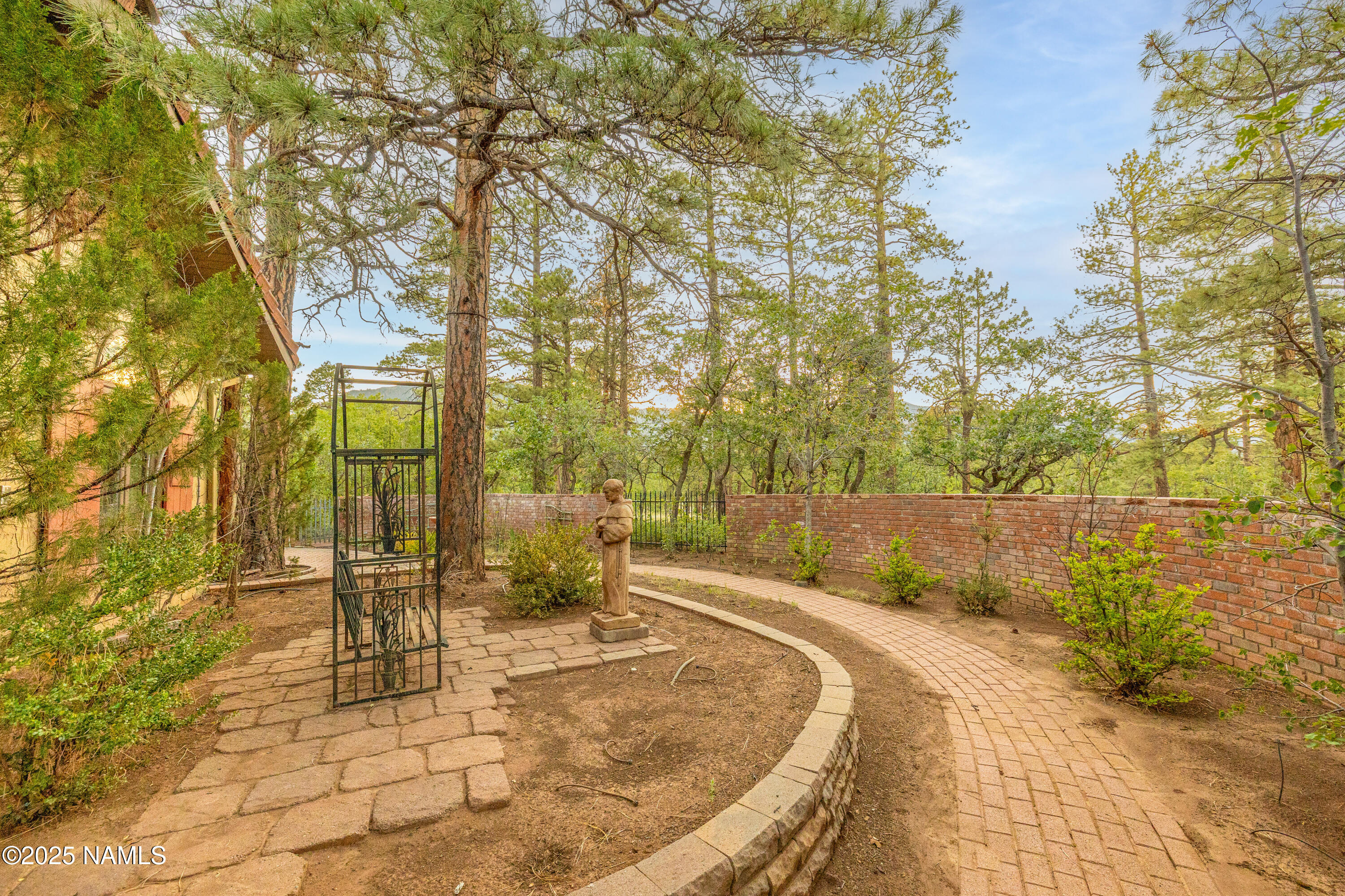 5300 E Lindsey Road