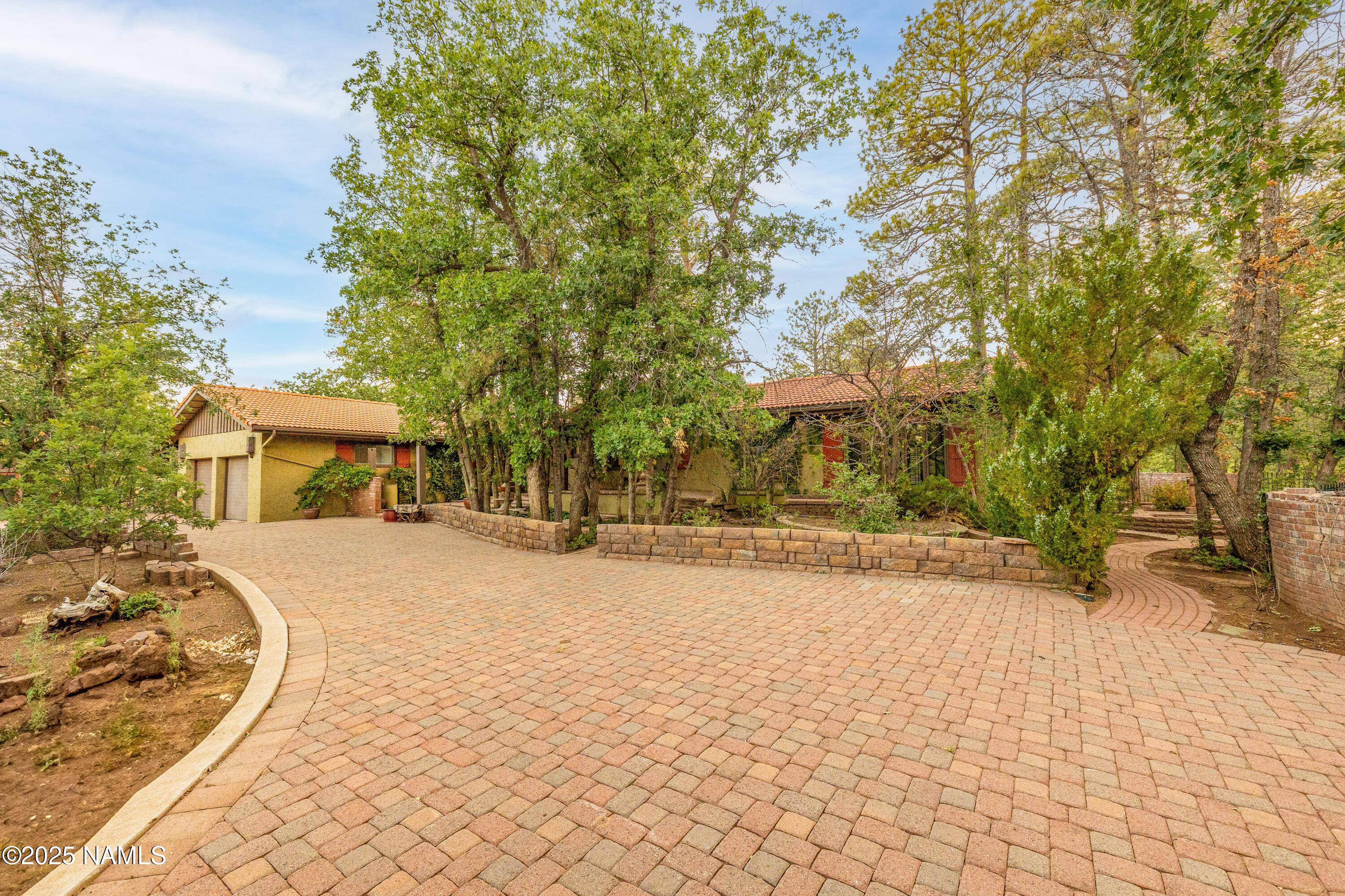 5300 E Lindsey Road