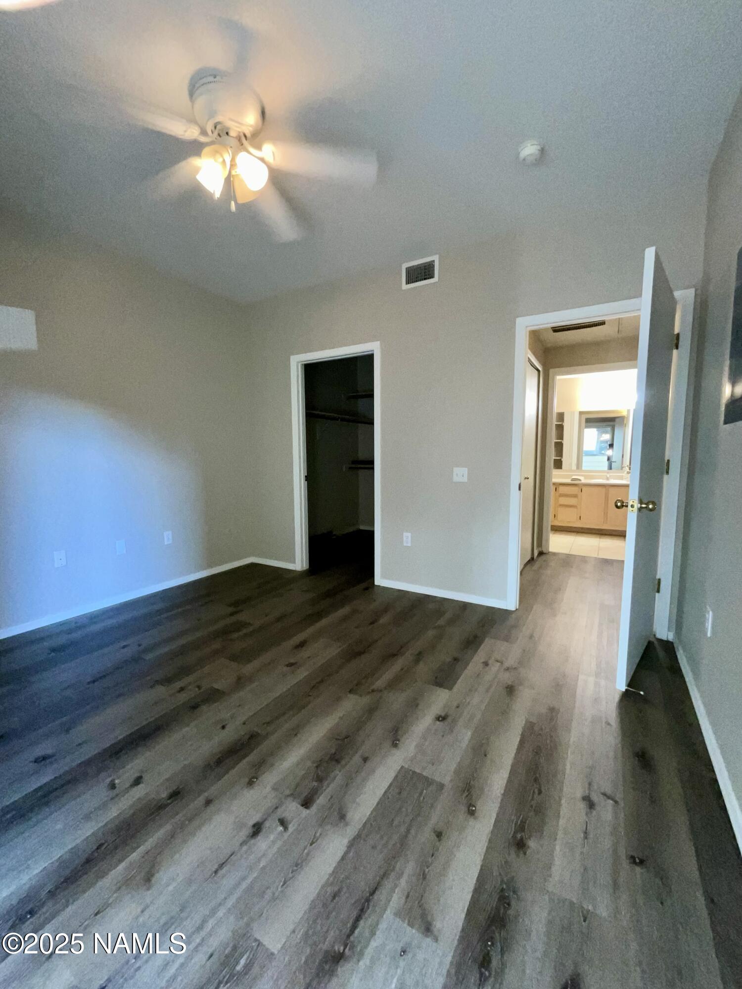 4343 E Soliere Avenue, 1055