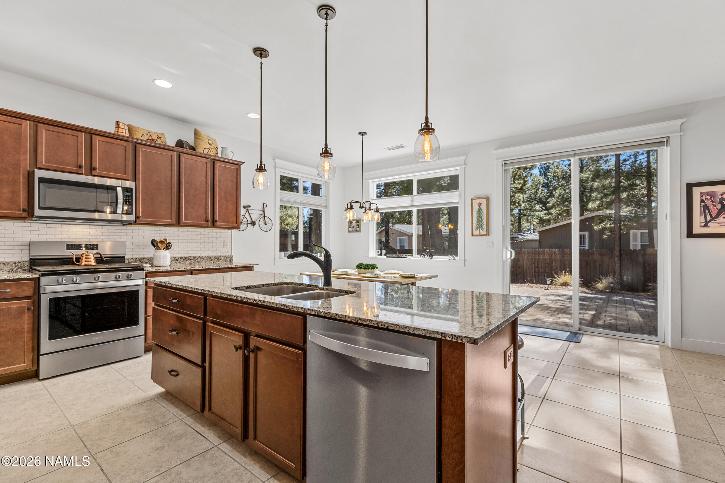 2957 W Putnam Drive