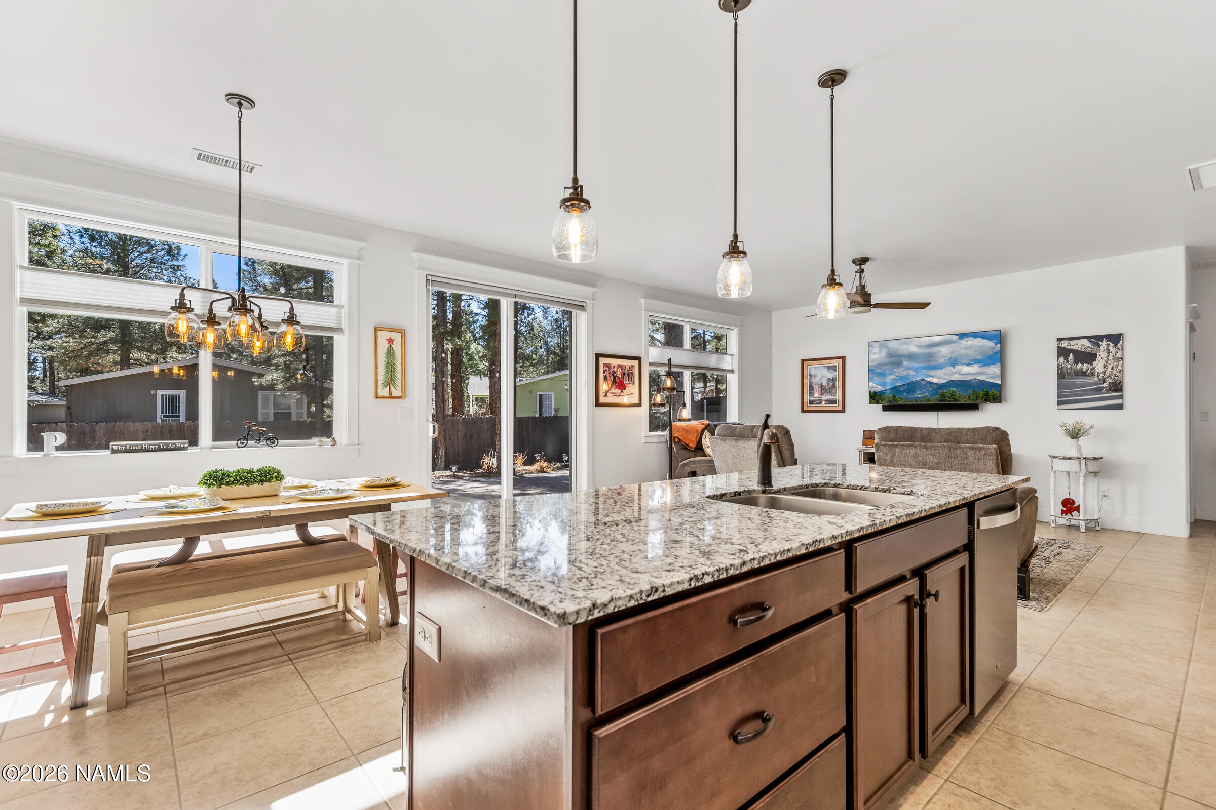 2957 W Putnam Drive