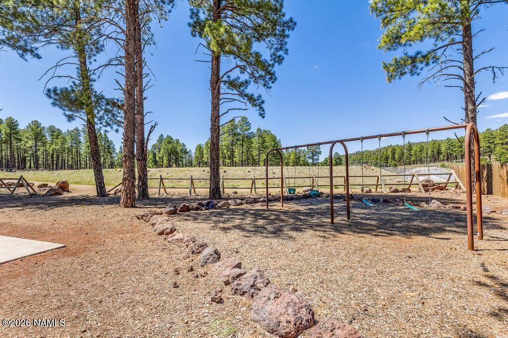 2957 W Putnam Drive