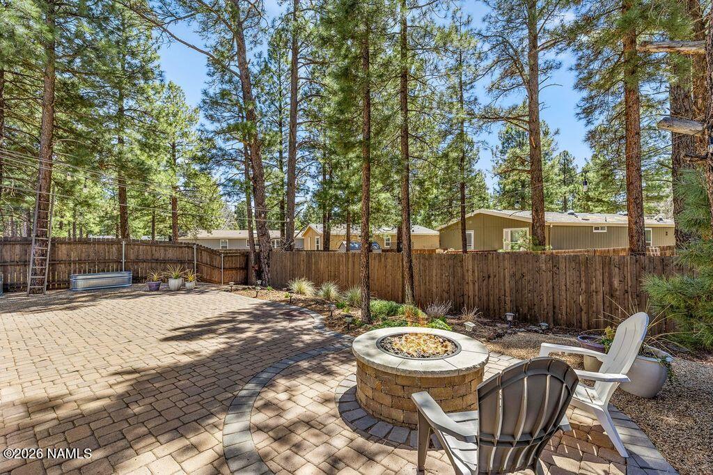 2957 W Putnam Drive