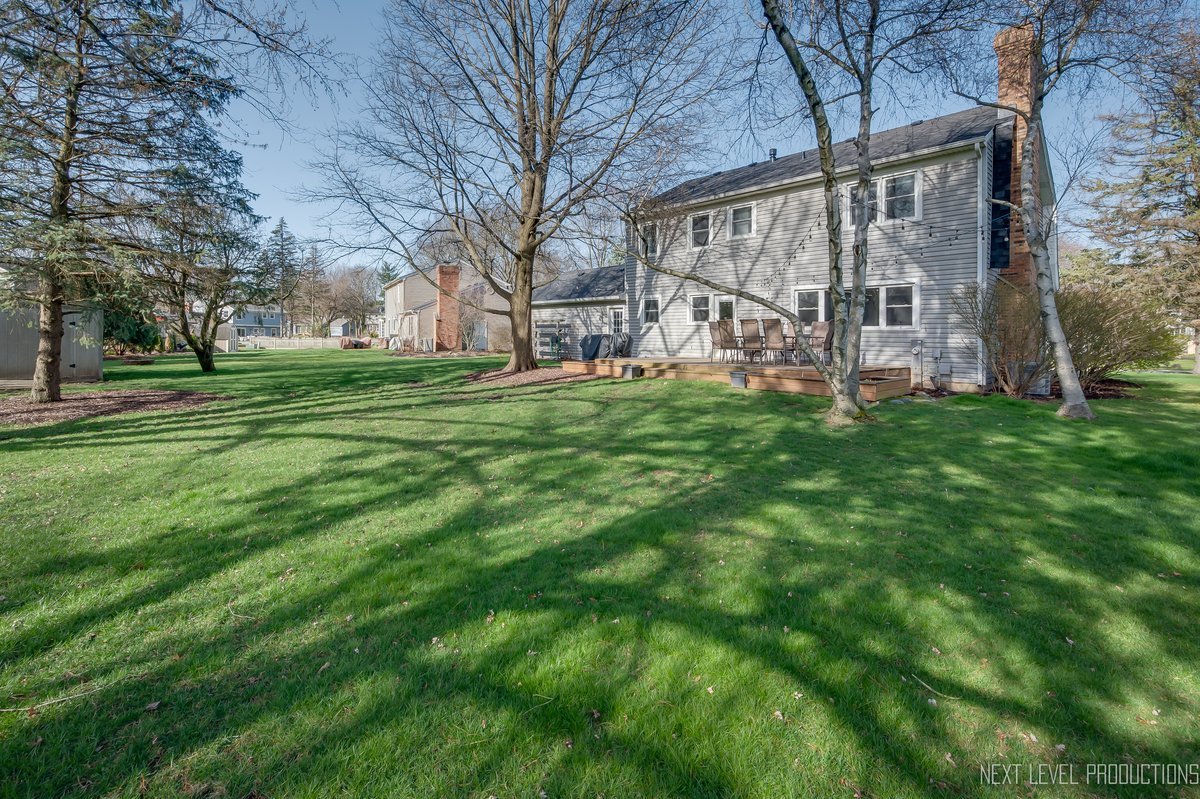 6S221 Marblehead Court