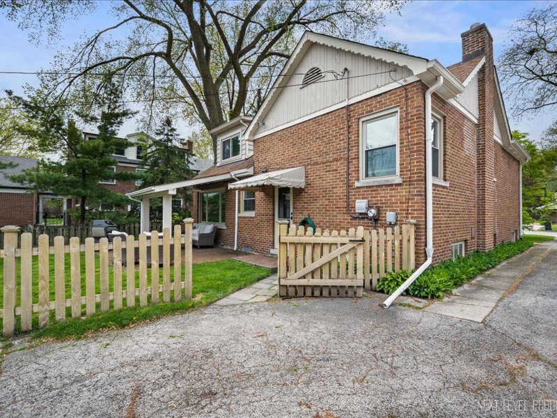 539 S Brainard Avenue