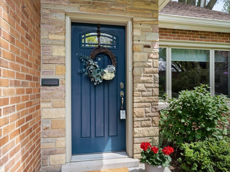 539 S Brainard Avenue