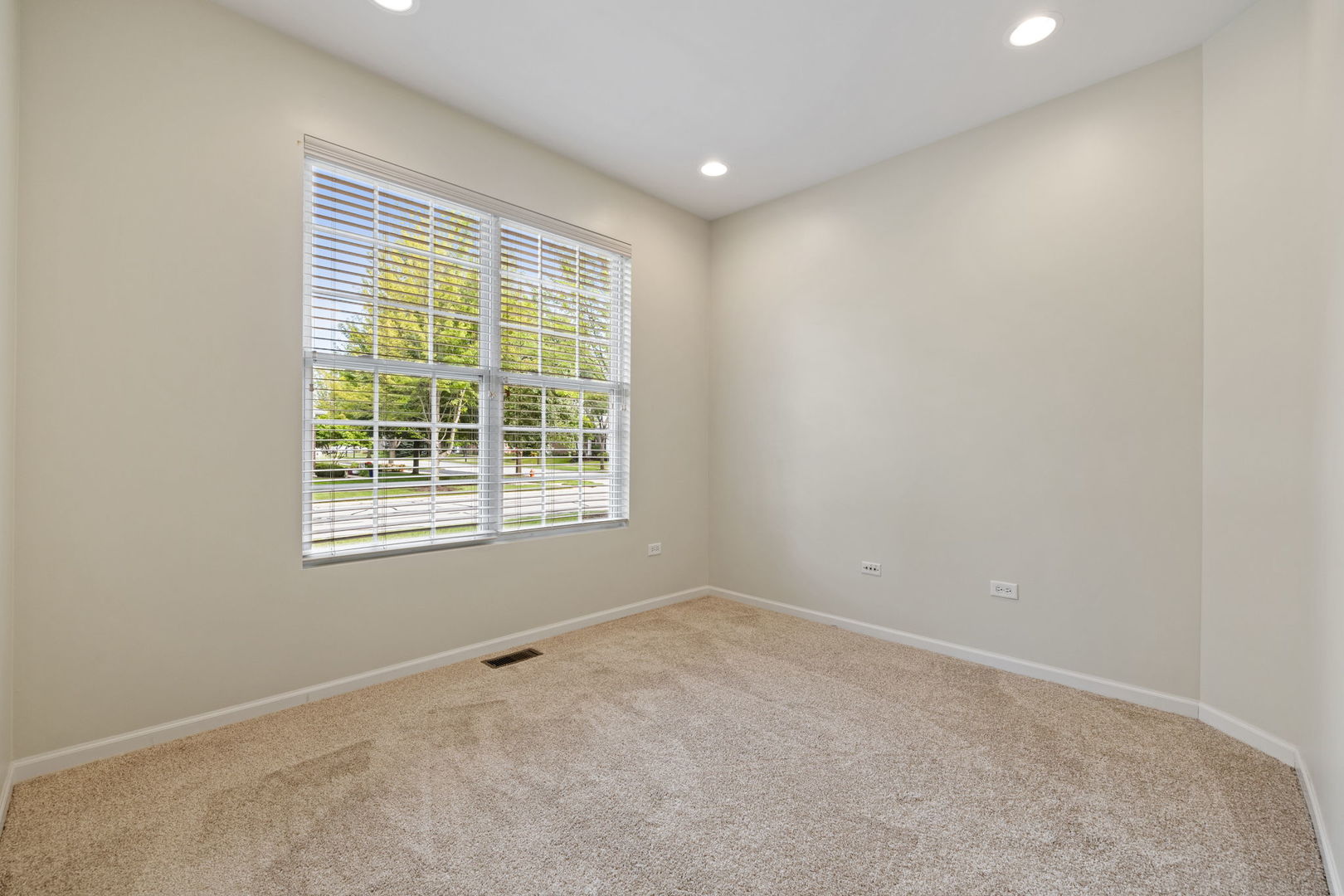 2801 Bond Circle