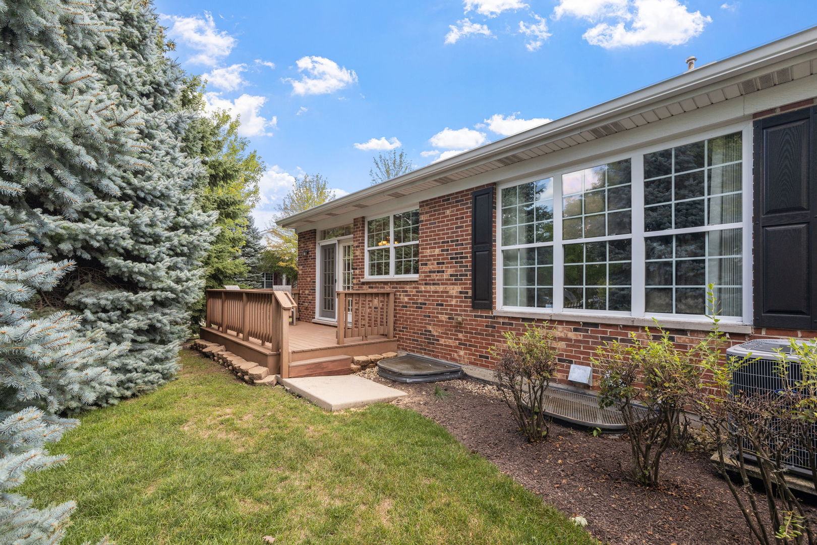 2801 Bond Circle