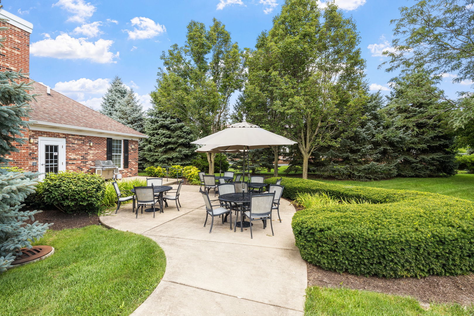2801 Bond Circle