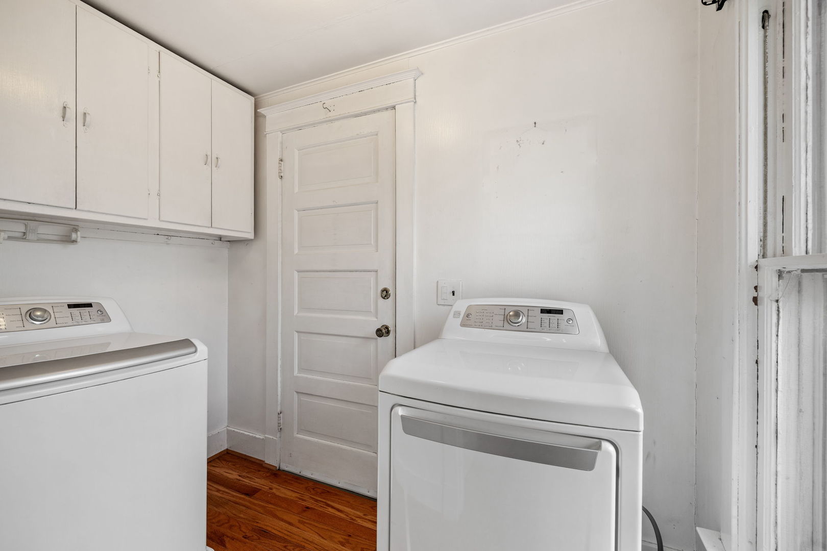 24003 W Commercial Street