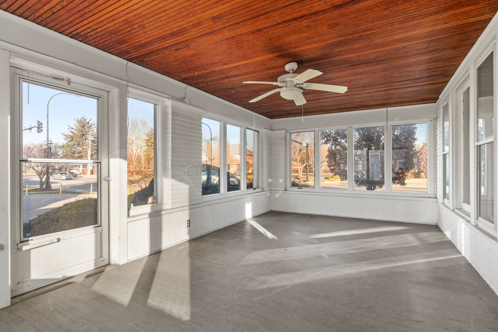 24003 W Commercial Street