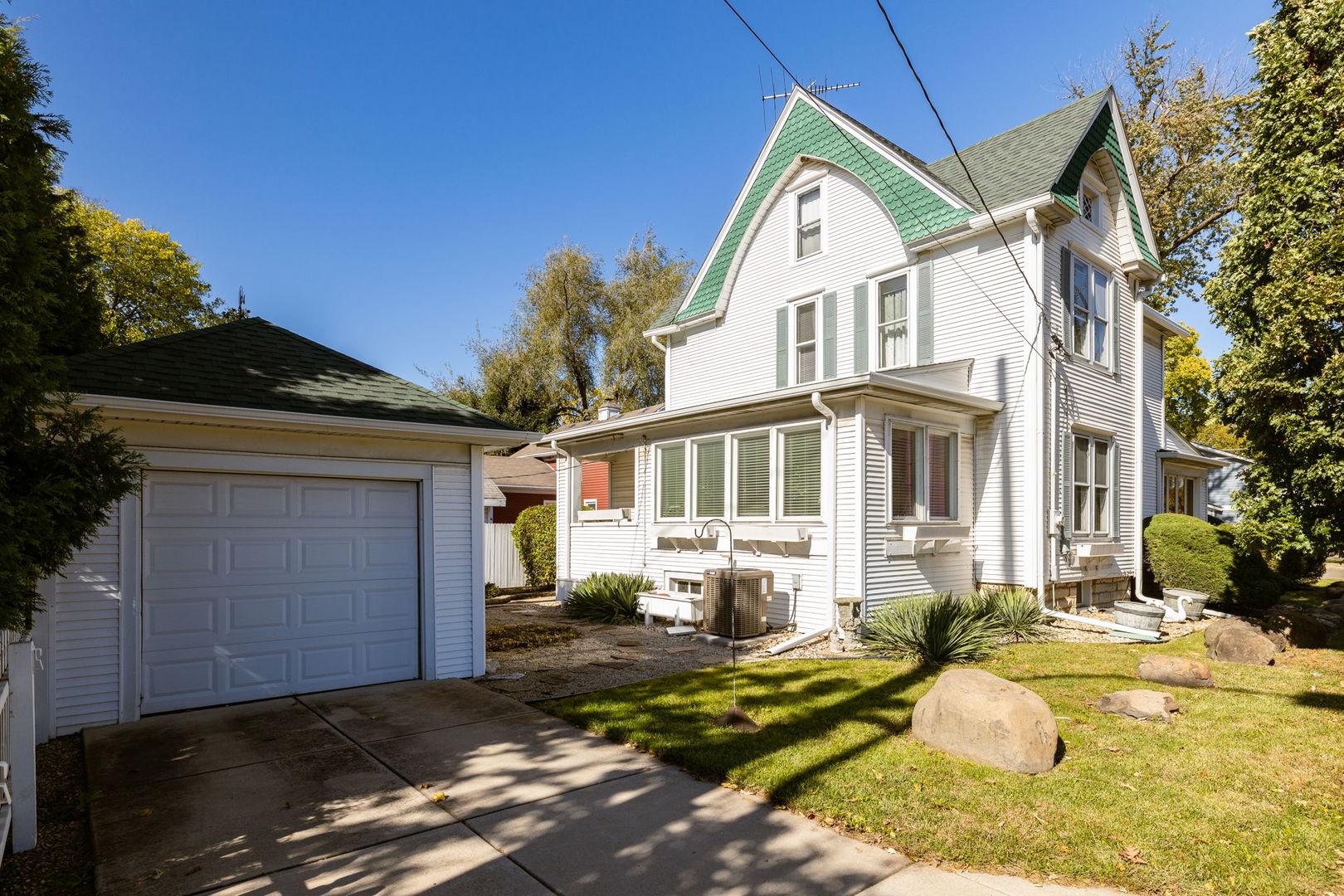 24003 W Commercial Street