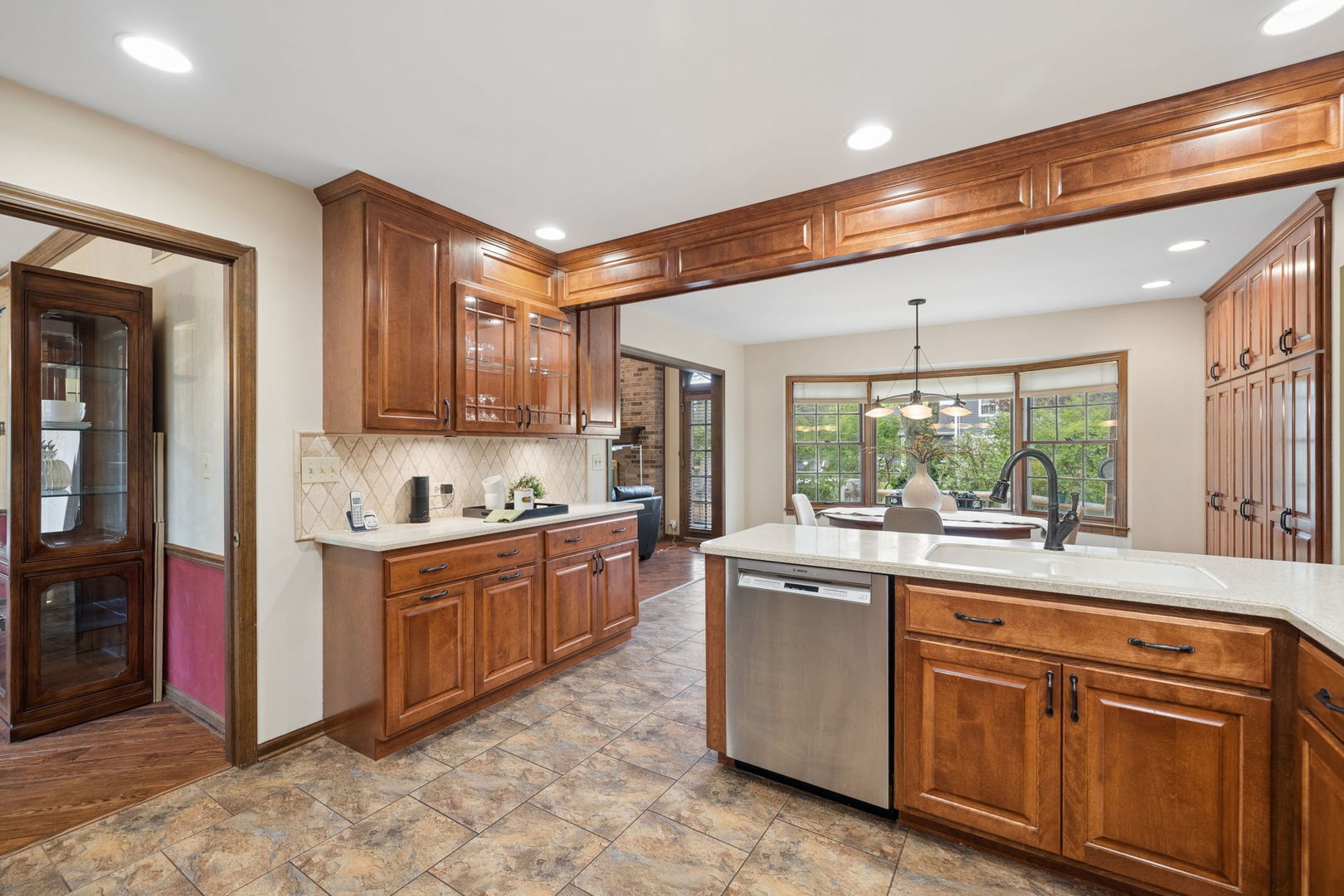 946 Montgomery Court