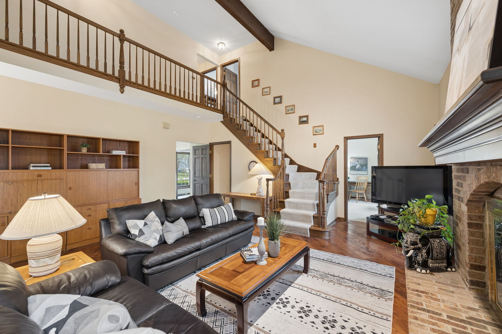946 Montgomery Court