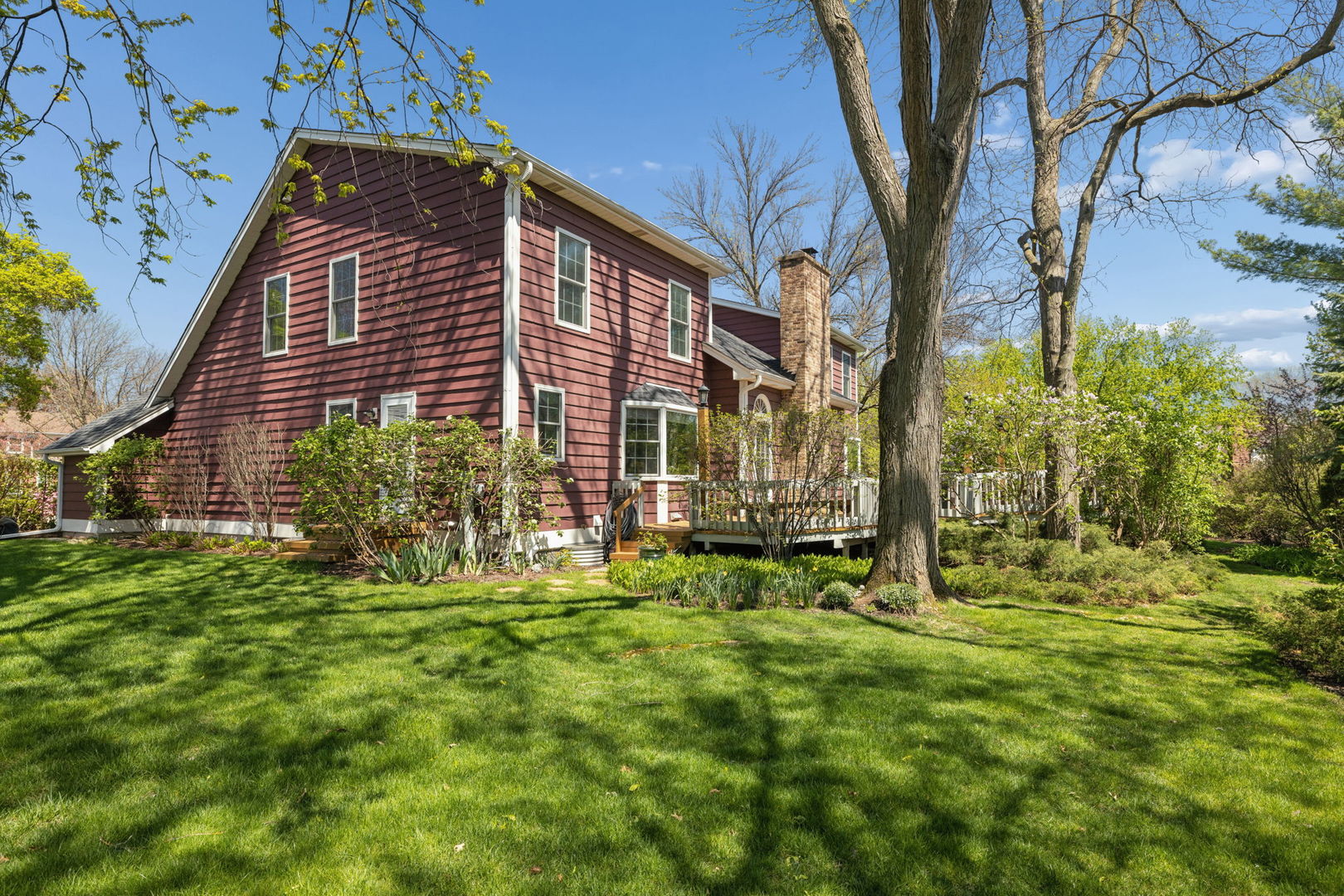 946 Montgomery Court