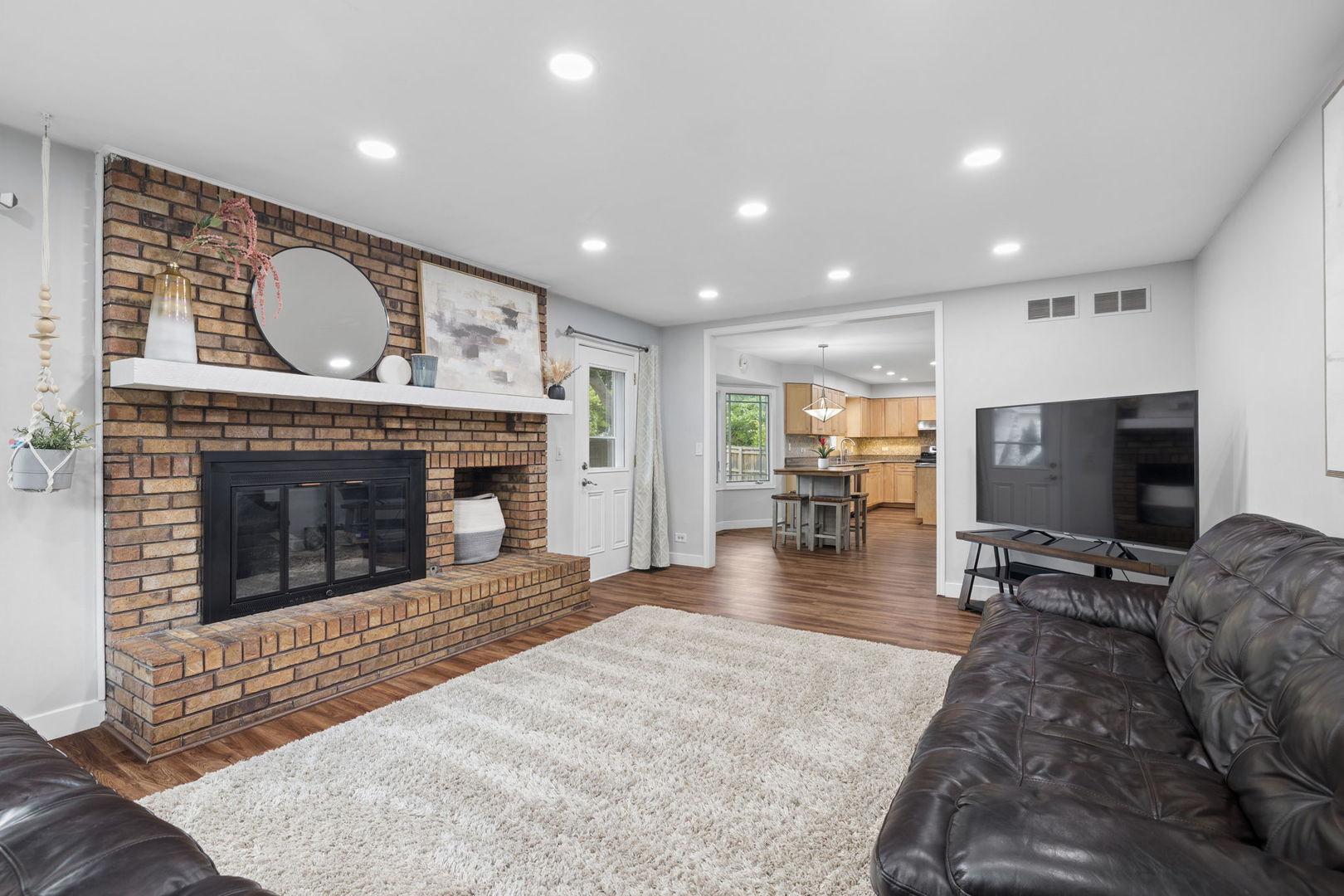 616 Edward Road