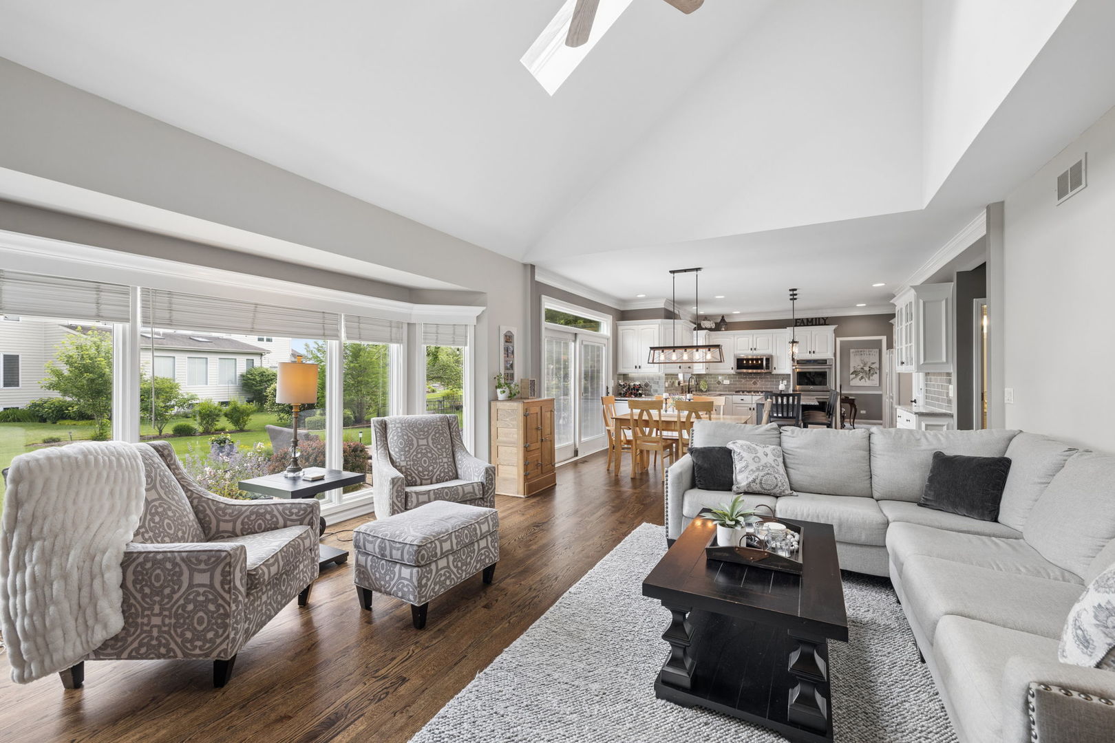 2612 Charlestowne Lane