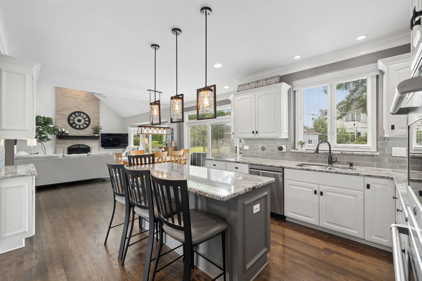 2612 Charlestowne Lane