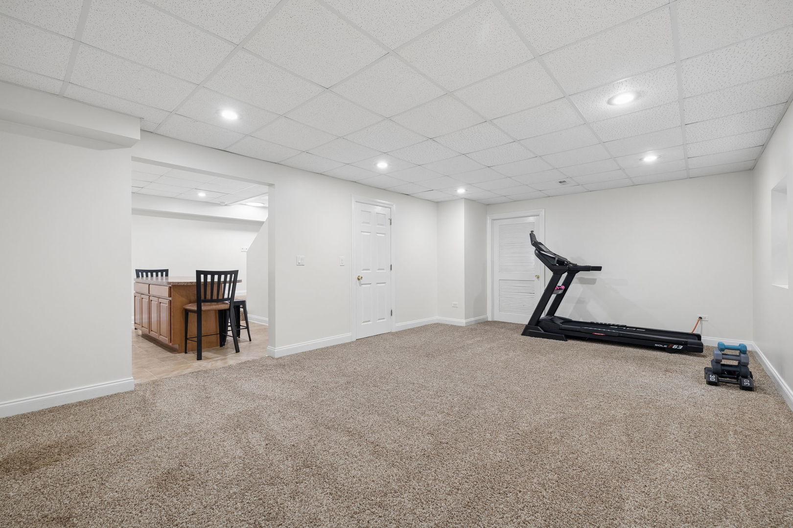 2612 Charlestowne Lane