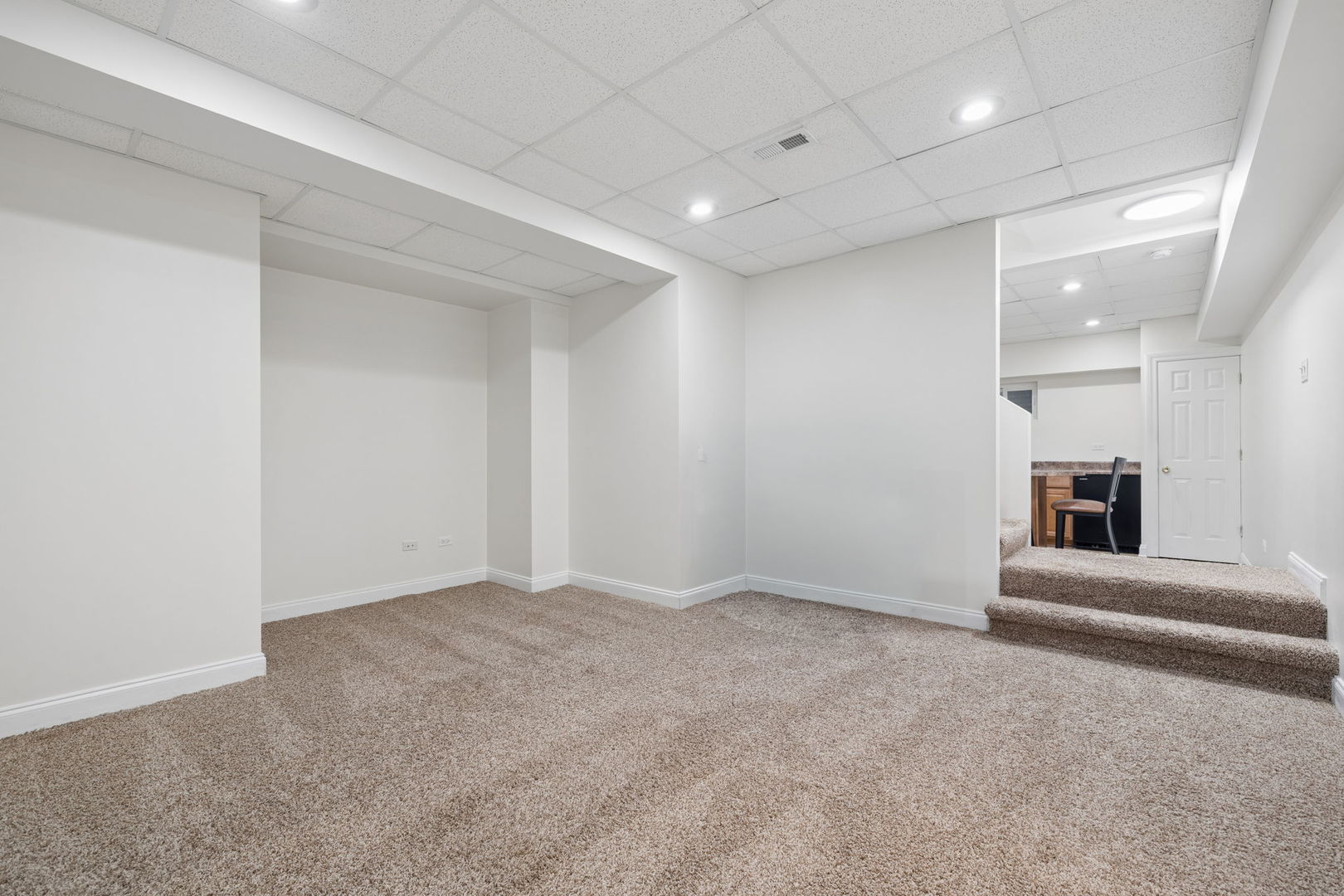 2612 Charlestowne Lane