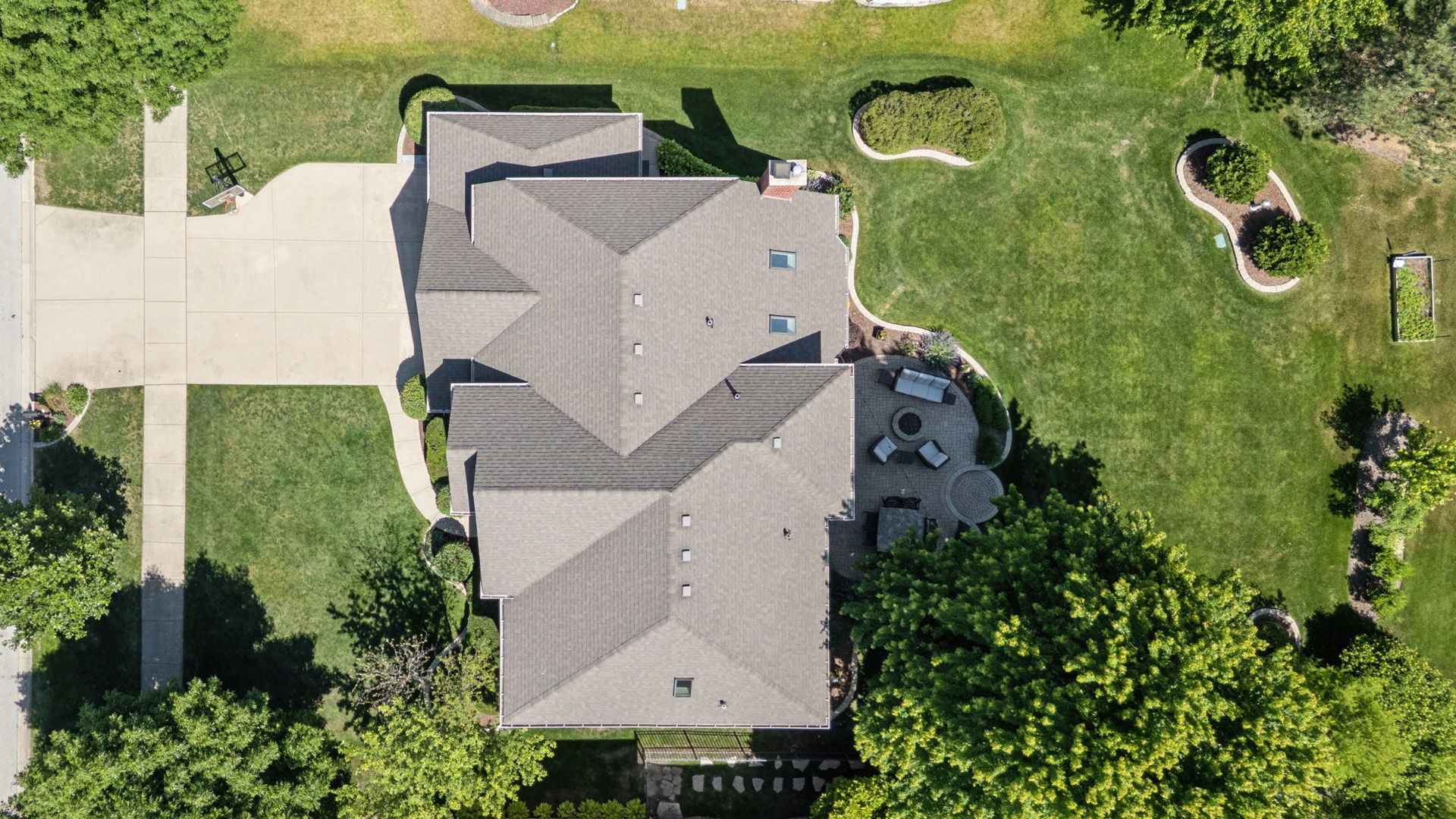 2612 Charlestowne Lane