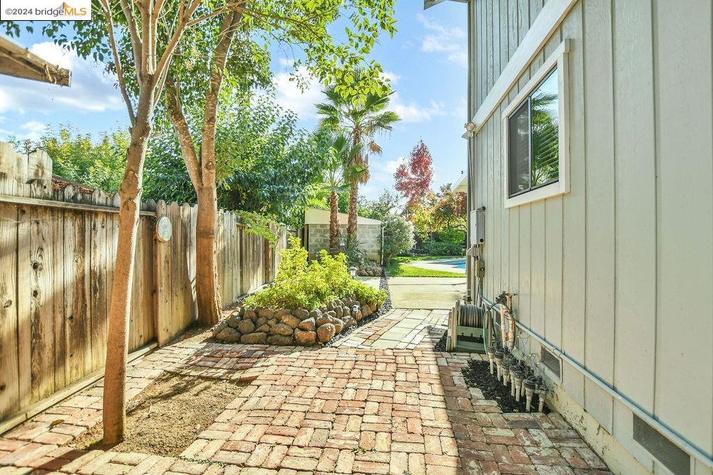 27 Briarwood Ct