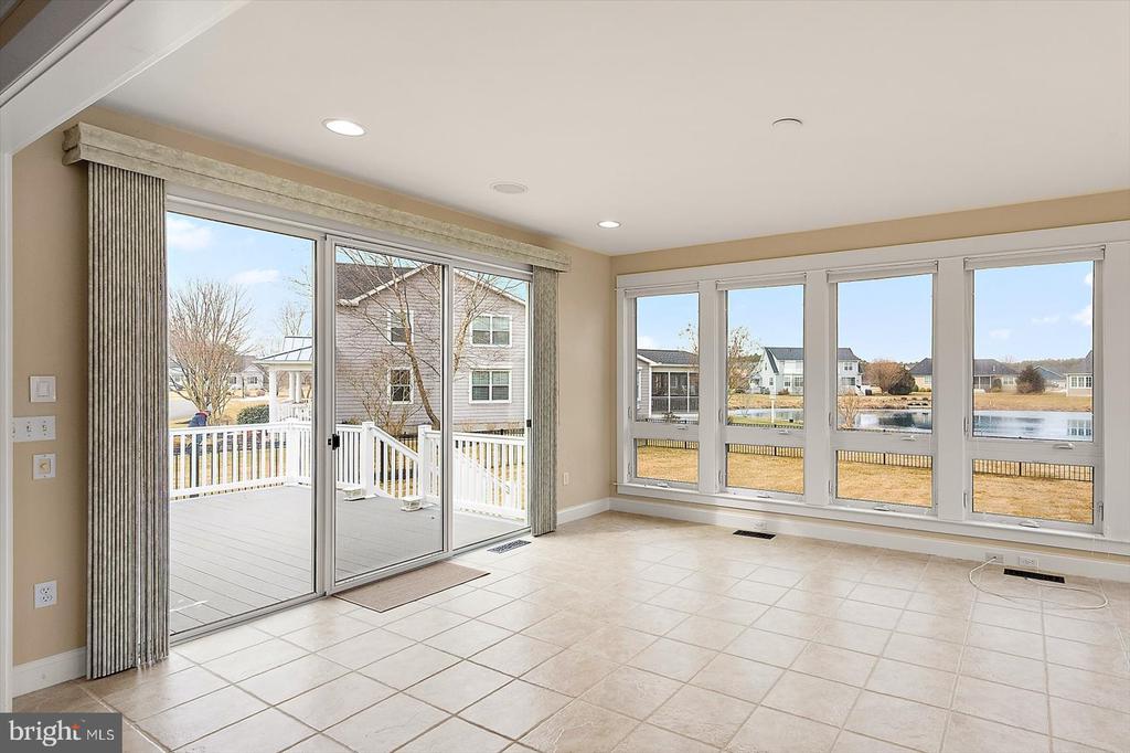 36918 CREEKHAVEN DRIVE