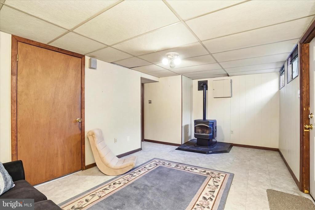 76 HOOK ROAD