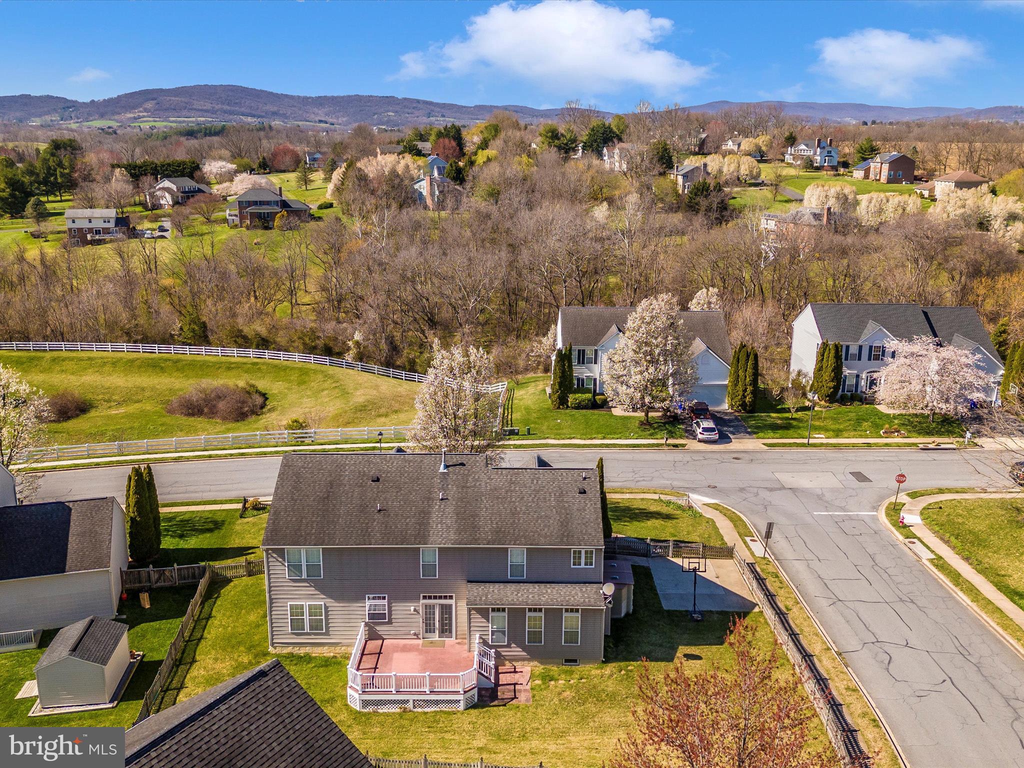 15 N POINTE TERRACE