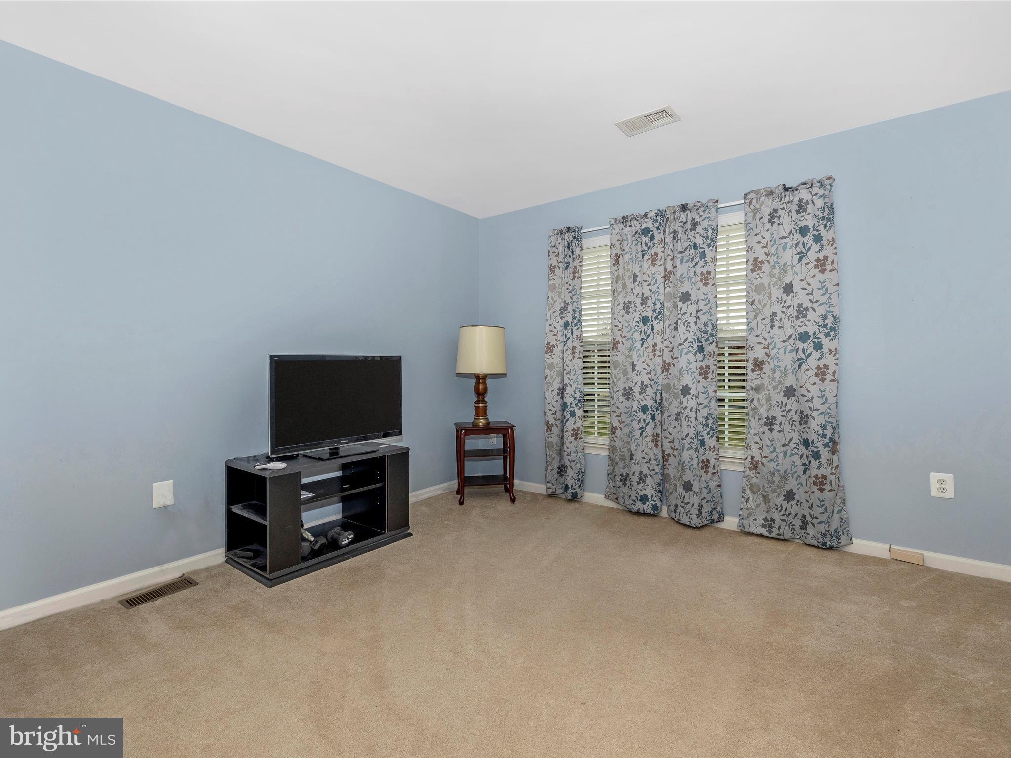 15 N POINTE TERRACE
