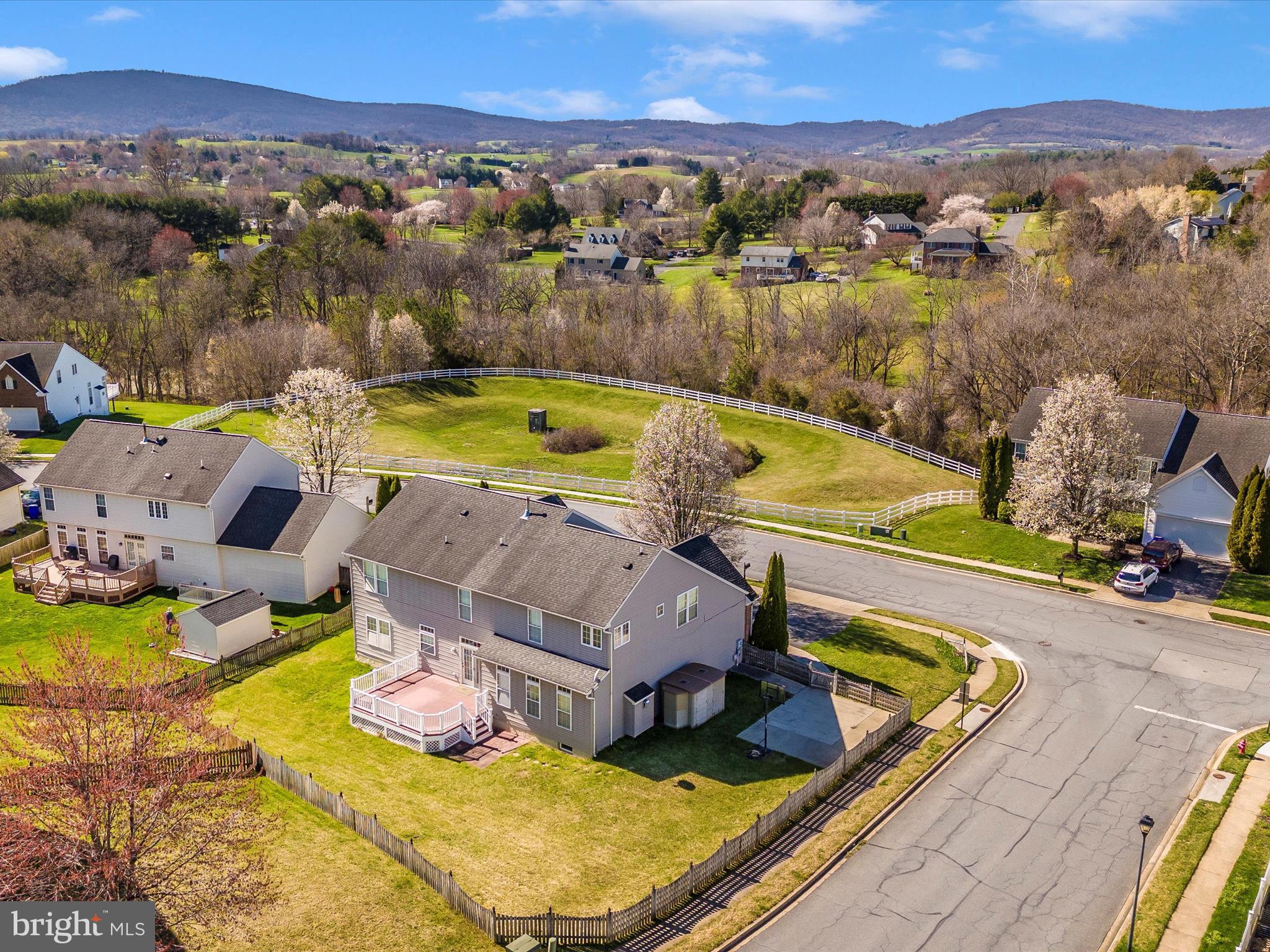 15 N POINTE TERRACE