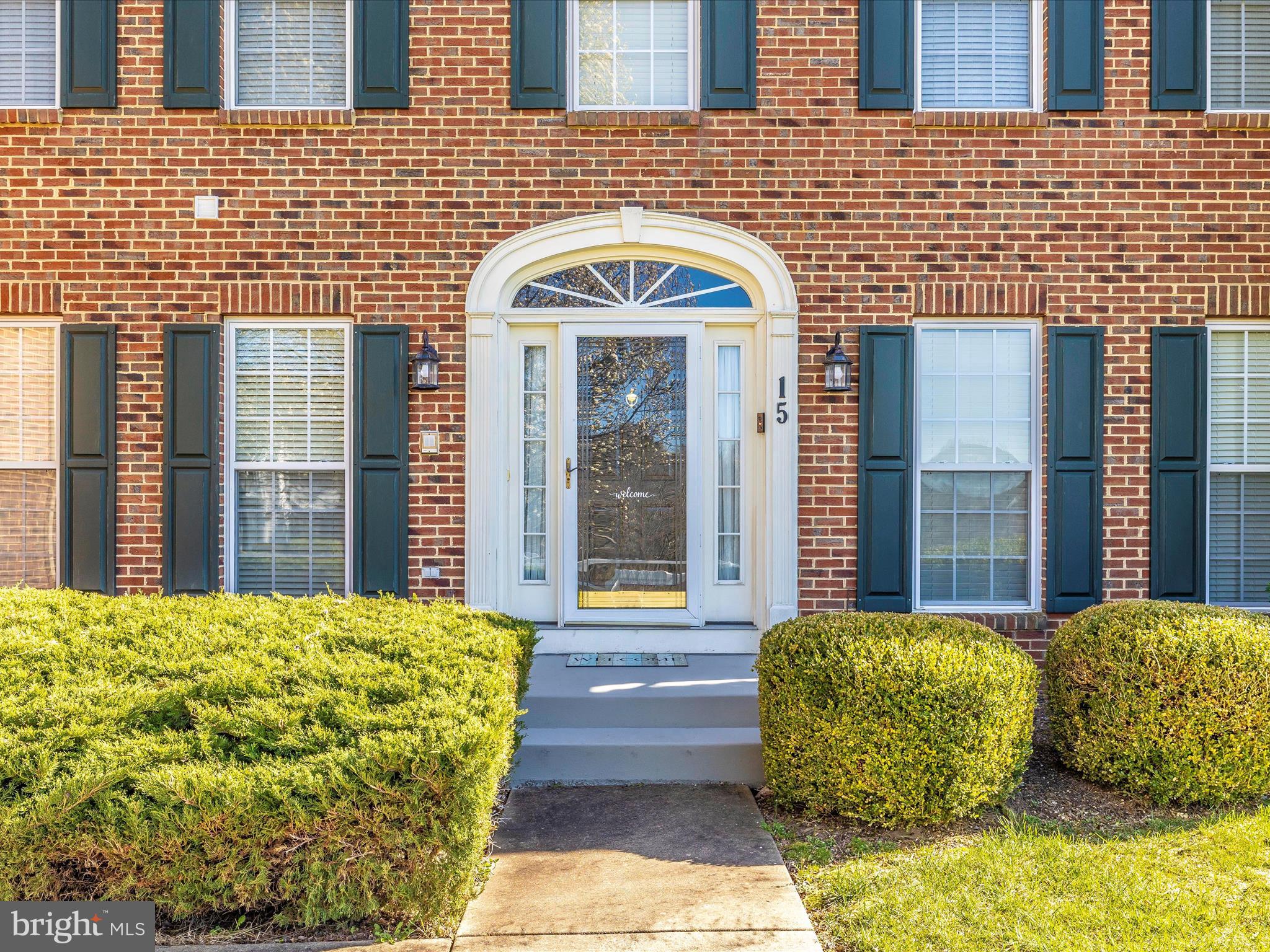15 N POINTE TERRACE