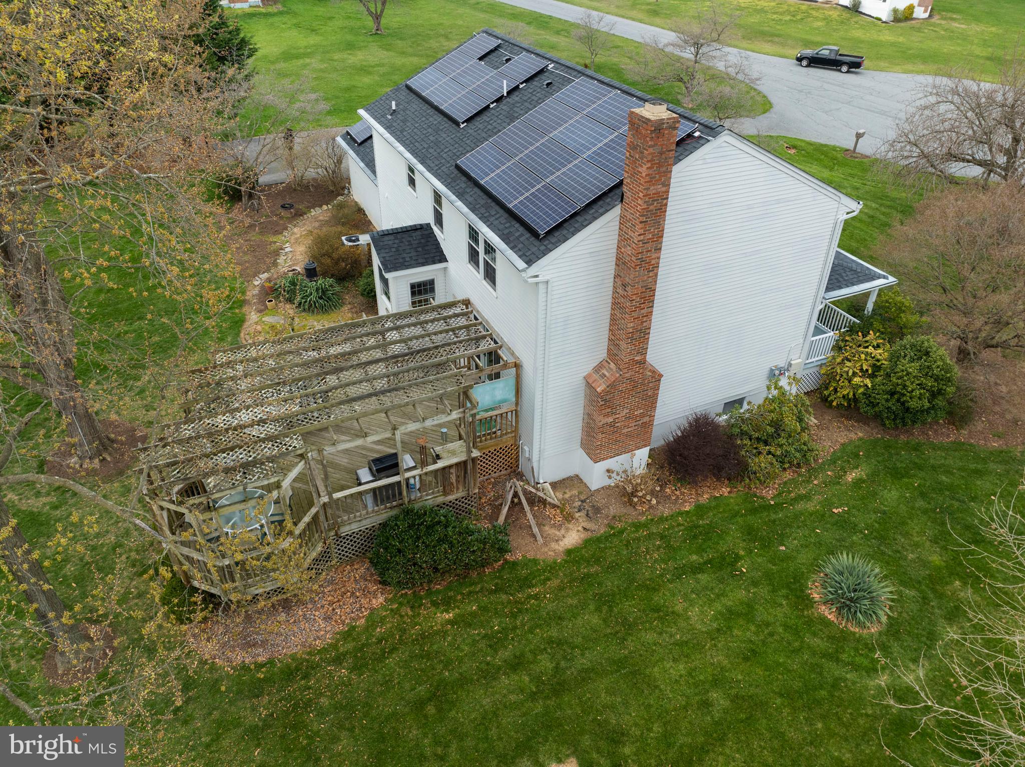 5905 CHAR LEIGH CIRCLE