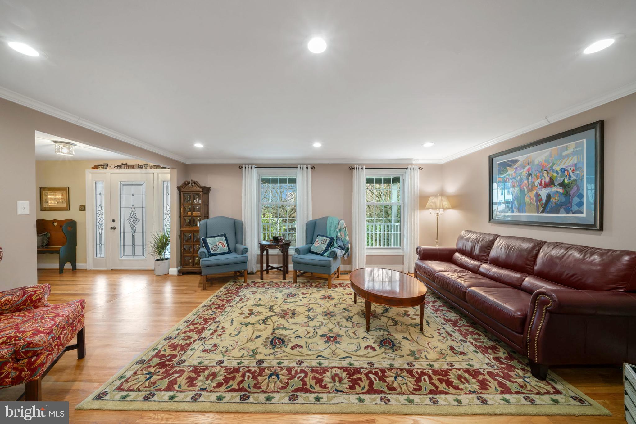5905 CHAR LEIGH CIRCLE