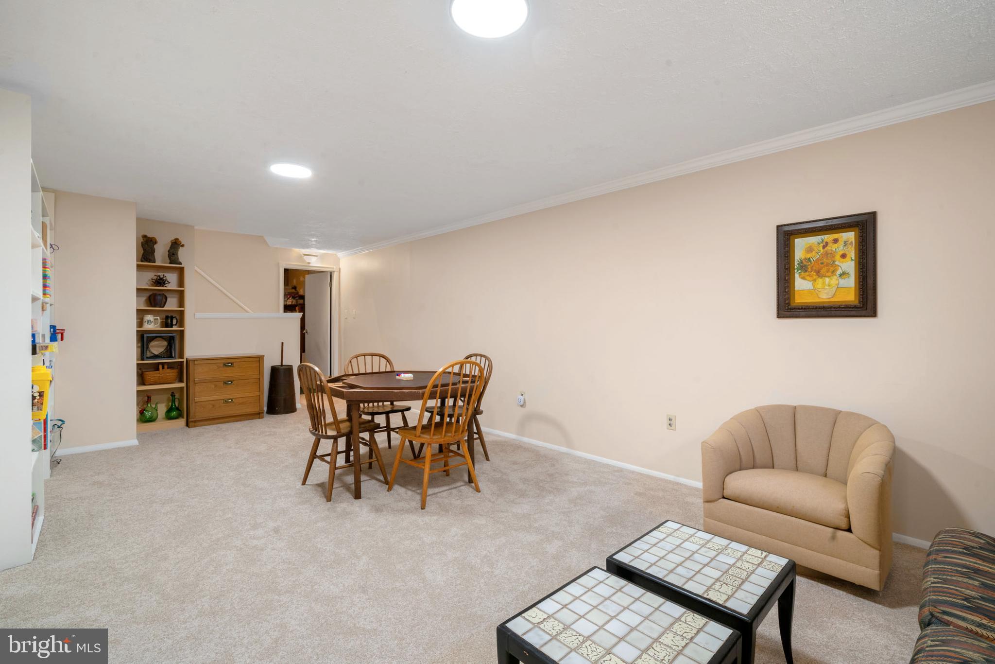 5905 CHAR LEIGH CIRCLE