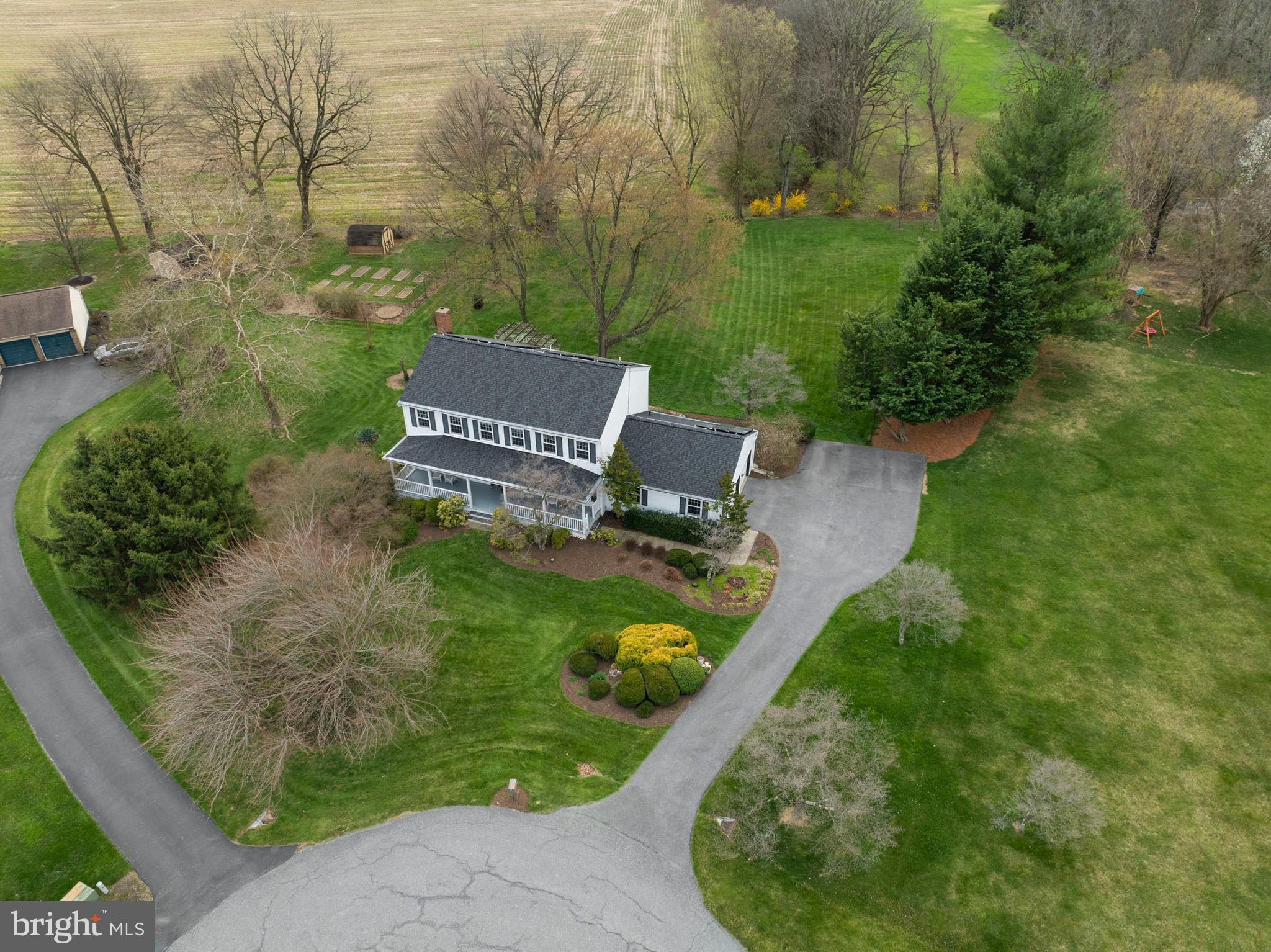 5905 CHAR LEIGH CIRCLE