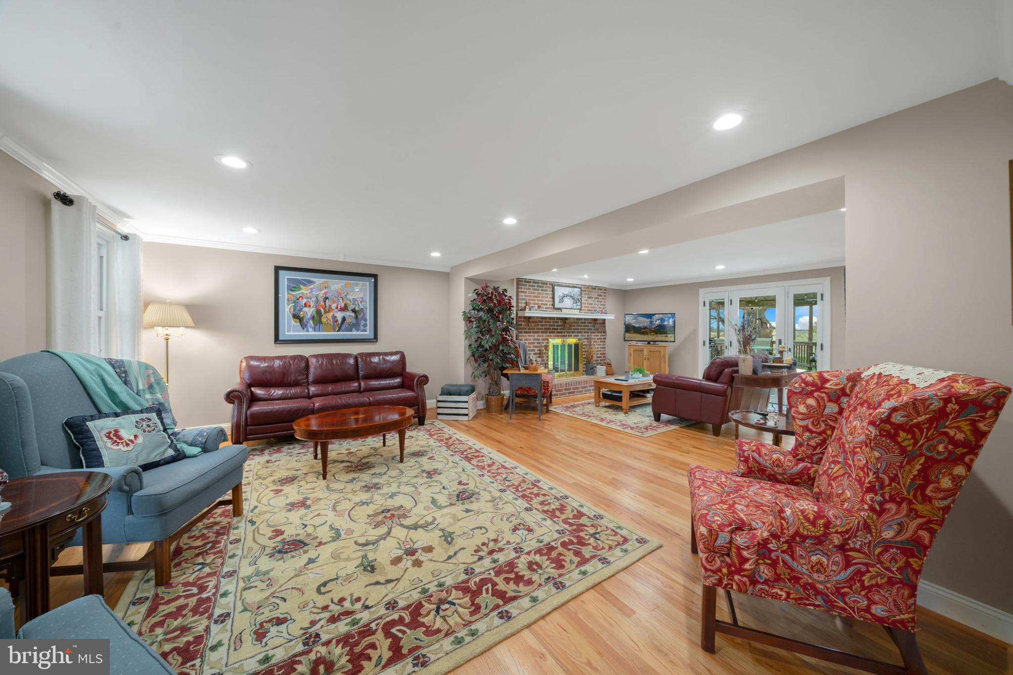 5905 CHAR LEIGH CIRCLE