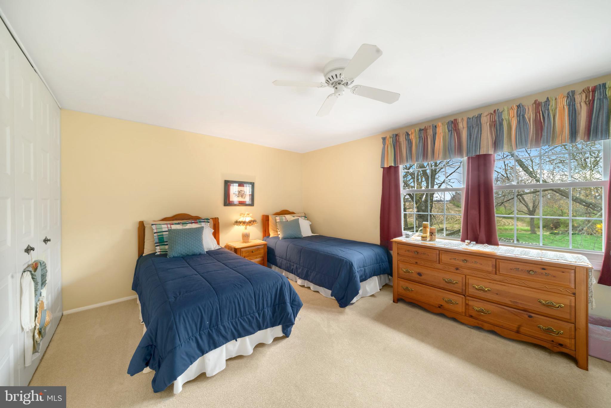 5905 CHAR LEIGH CIRCLE