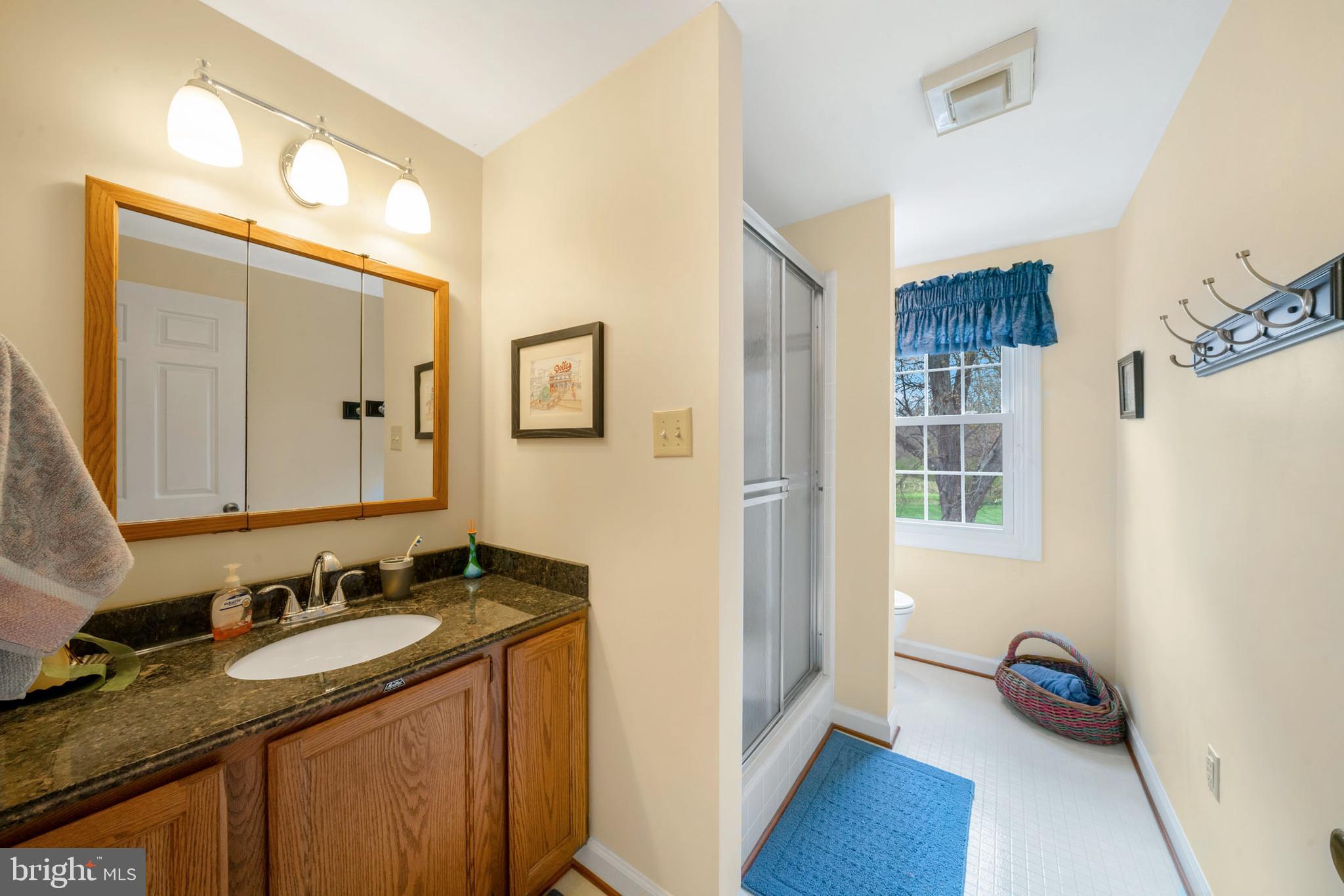 5905 CHAR LEIGH CIRCLE
